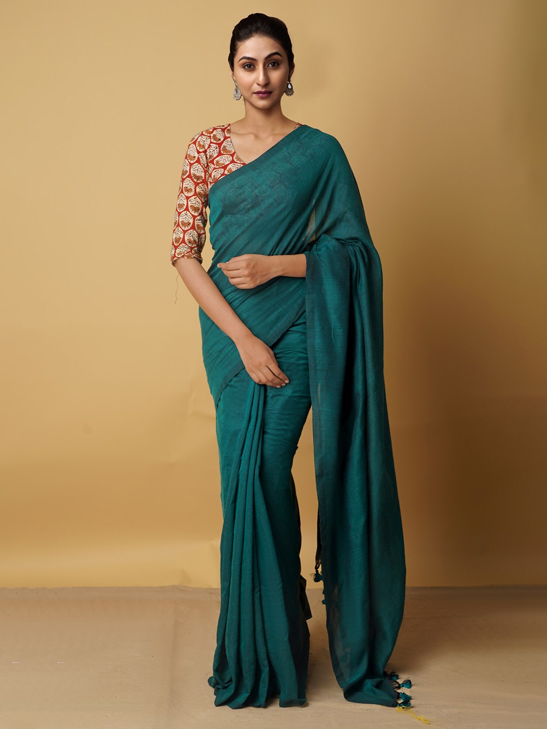 

Unnati Silks Pure Linen Handloom Jamdani Saree, Green