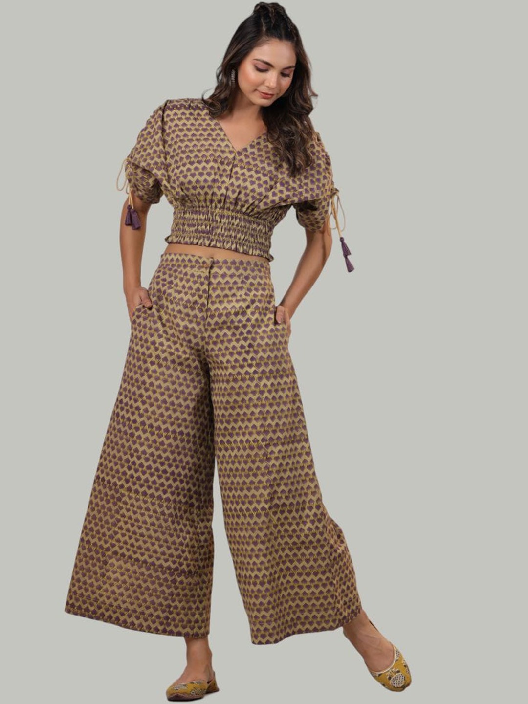

Shuddhi Printed Cotton Top & Palazzos, Yellow