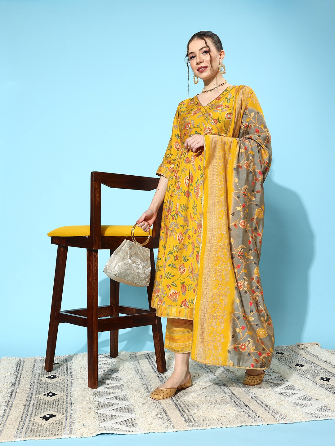 

Libas Floral Printed Empire Gotta Patti Kurta with Trousers & Dupatta, Yellow