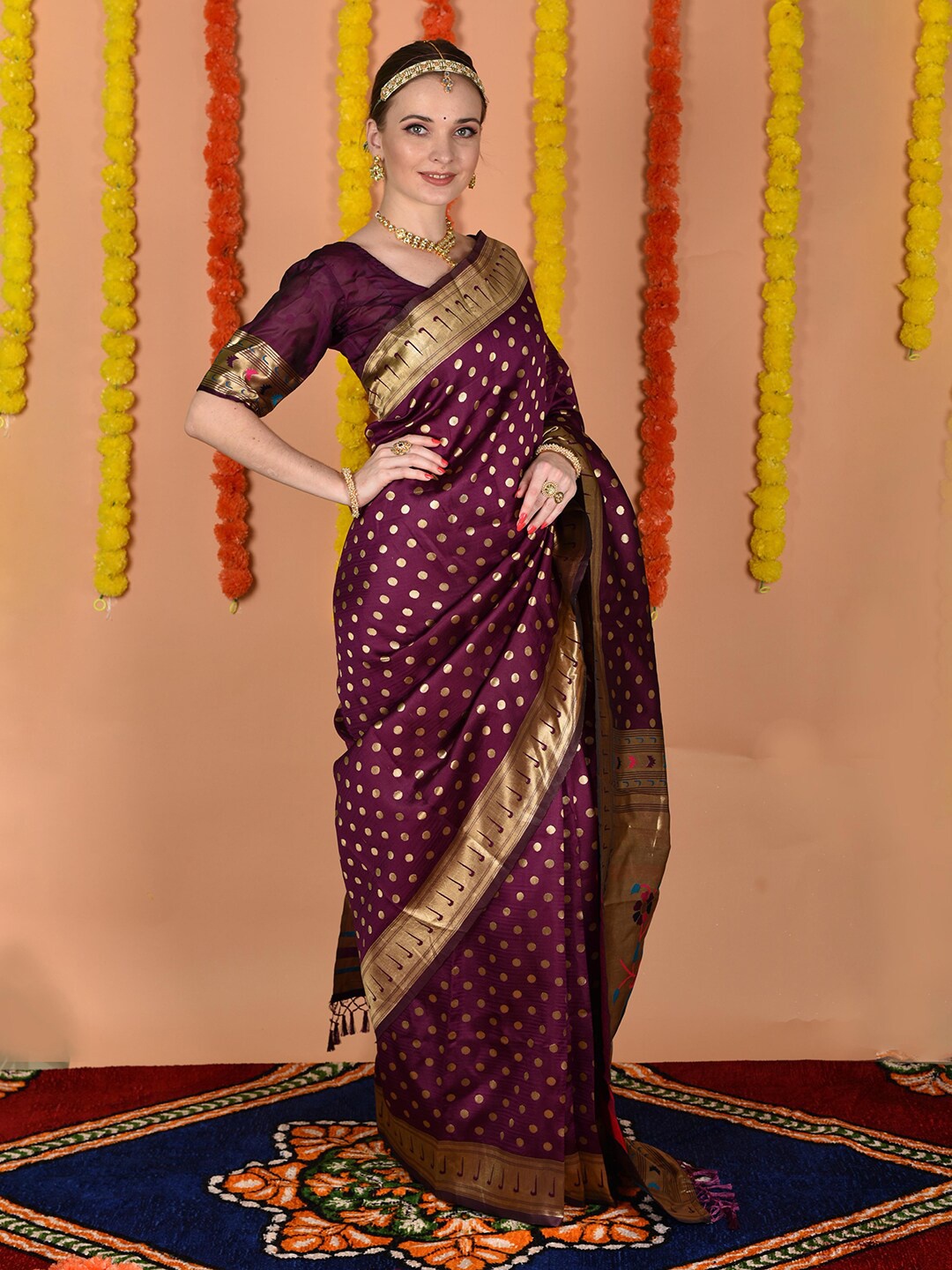 

Anouk Geometric Woven Design Zari Art Silk Saree, Magenta