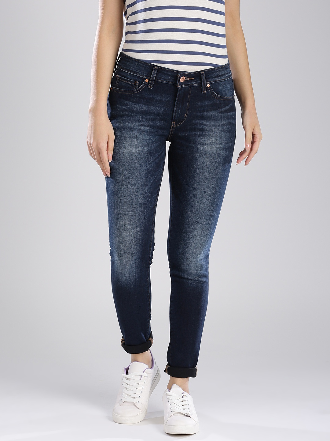 

Levis Women Blue Skinny Fit Mid-Rise Clean Look Stretchable Jeans
