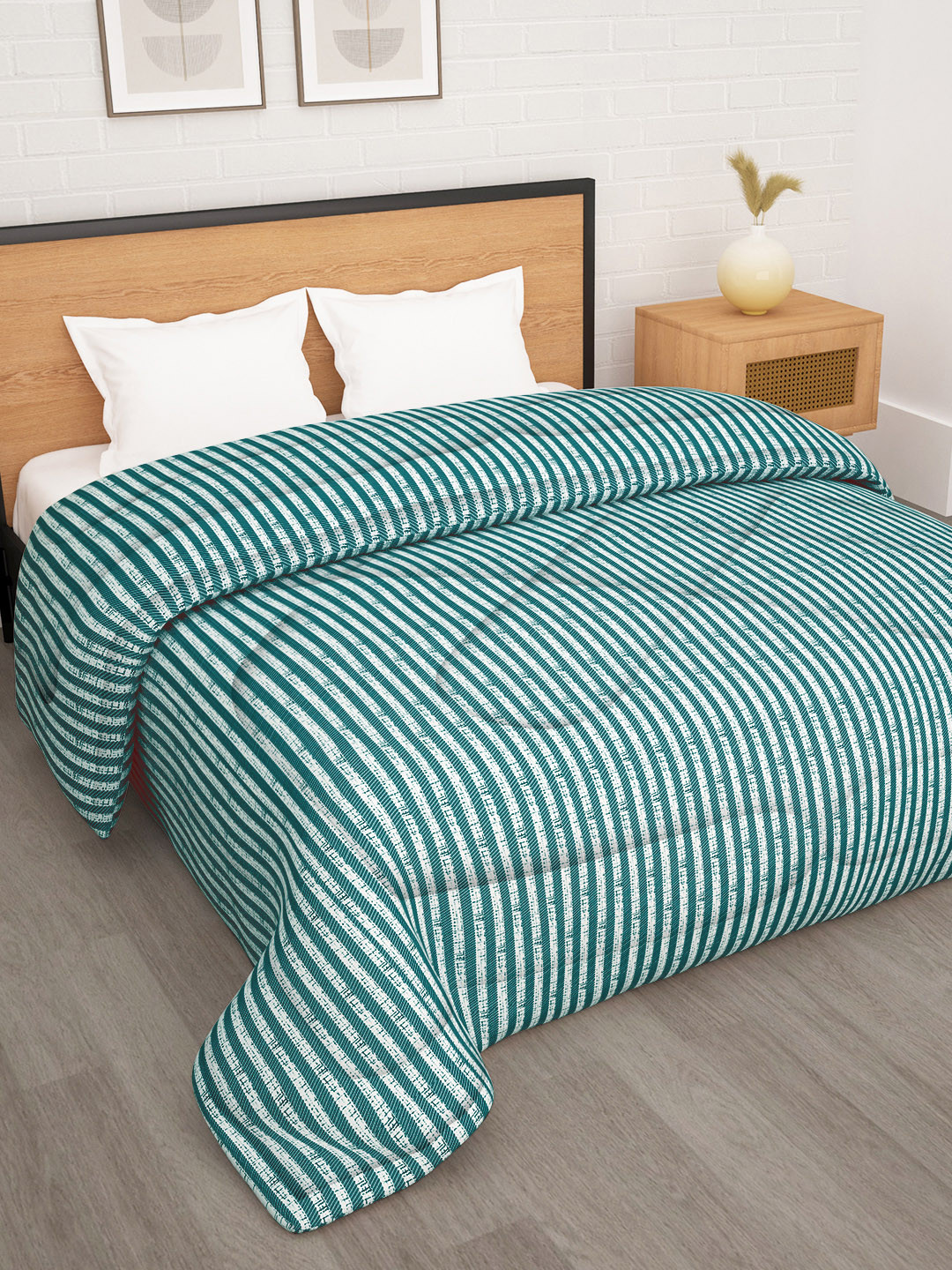 

Story@home Striped Ac Room 180GSM Reversible Double Bed Comforter, Green
