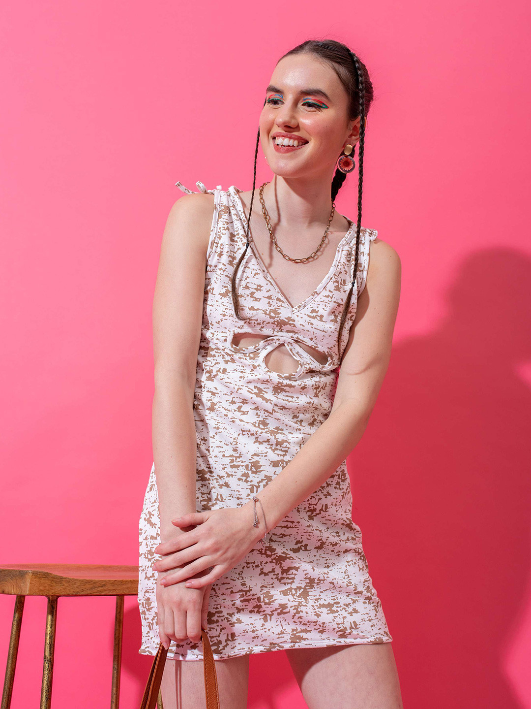 

Stylecast X Hersheinbox White Abstract Printed Sleeveless Pure Cotton Mini Sheath Dress