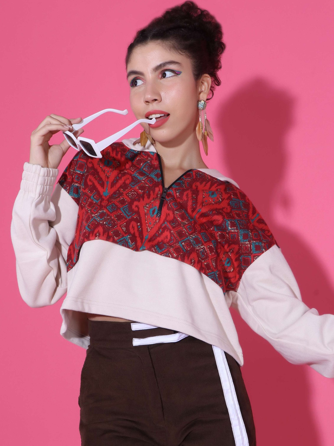 

Stylecast X Hersheinbox Pink & Red Abstract Printed Hooded Pullover