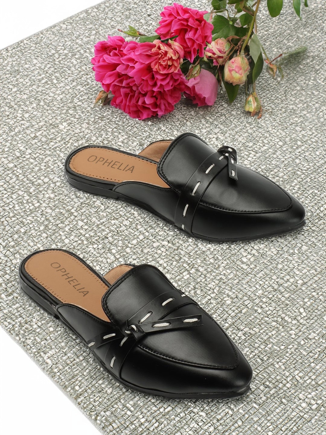 

OPHELIA Pointed Toe Flats Mules, Black