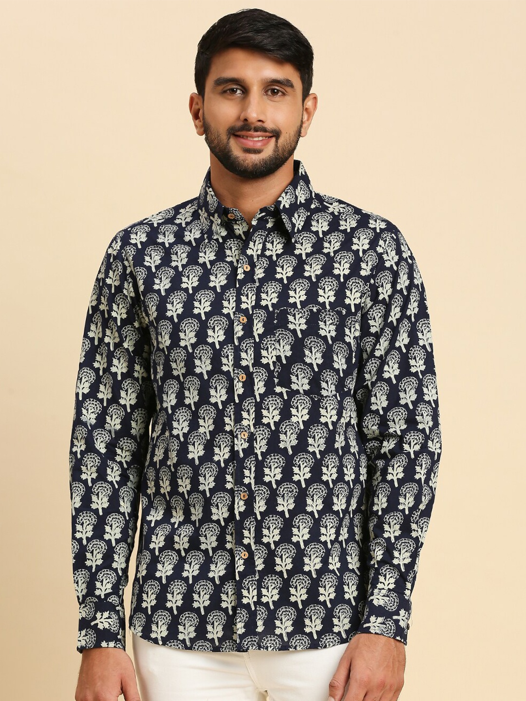 

Anubhutee Floral Printed Comfort Opaque Pure Cotton Casual Shirt, Navy blue