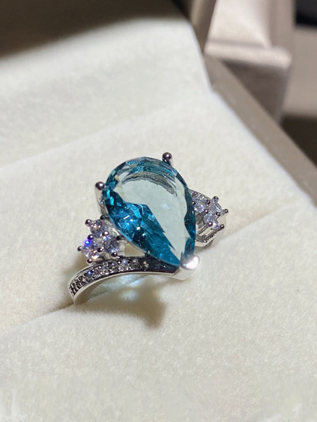

Designs & You Silver-Plated American Diamond Crushed Ice Cut Teardrop Ring