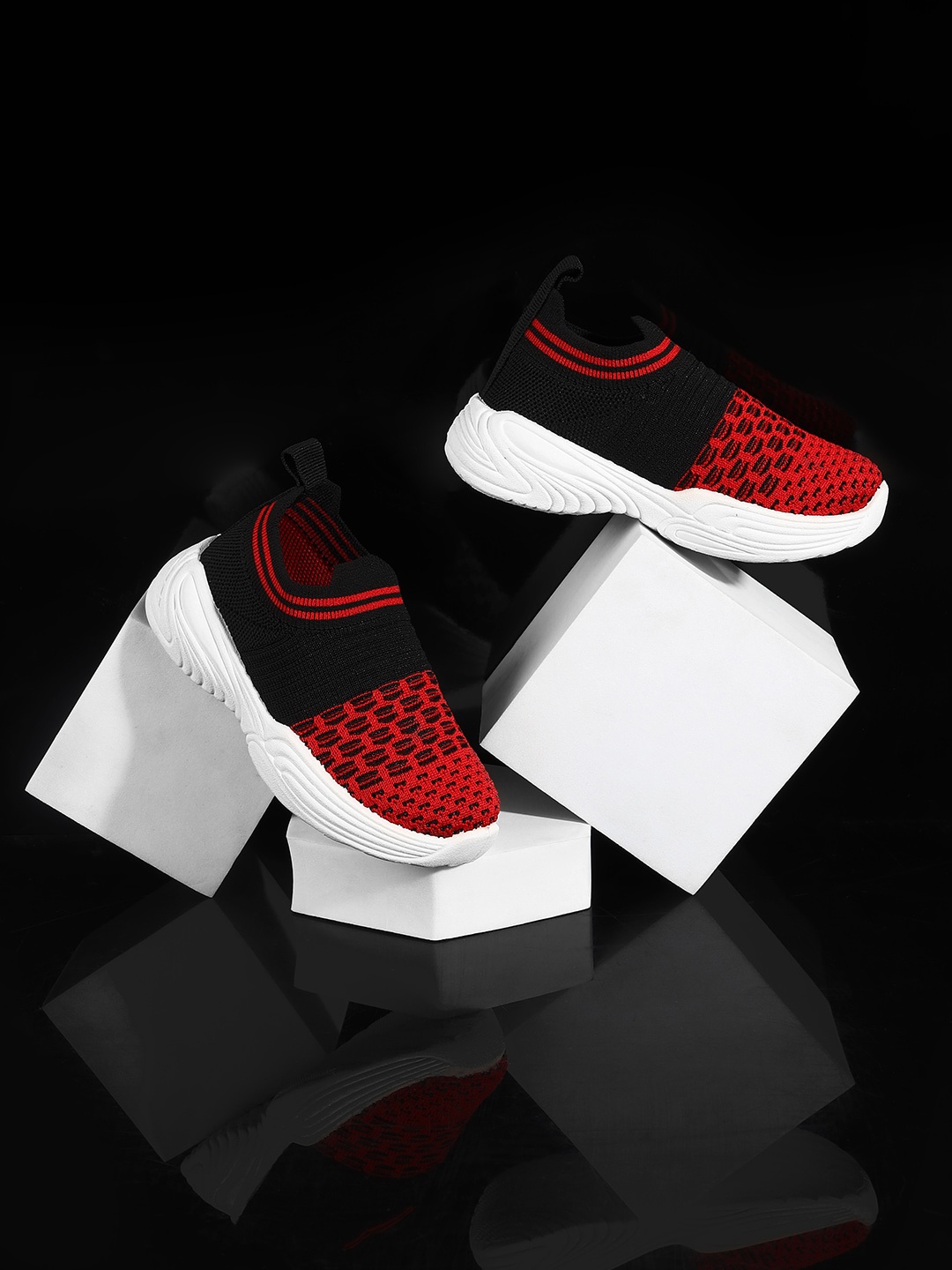

Jazzy Juniors Kids Textured Lightweight Mesh Slip-On Sneakers, Red