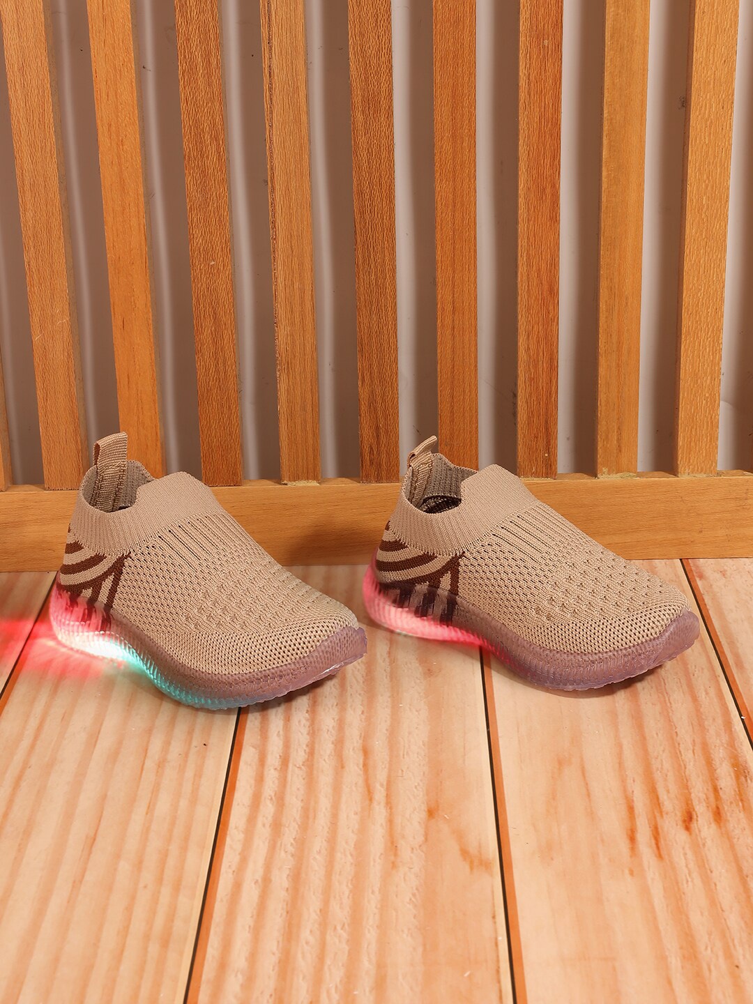 

Jazzy Juniors Kids Textured Lightweight Mesh Slip-On Sneakers With LED Lights, Beige