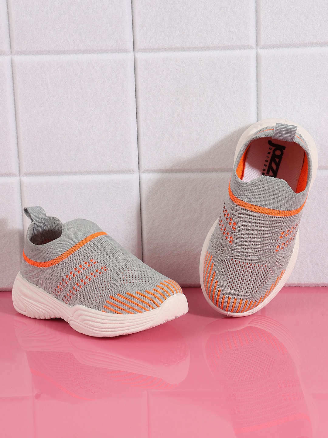 

Jazzy Juniors Kids Textured Slip-On Sneakers, Grey