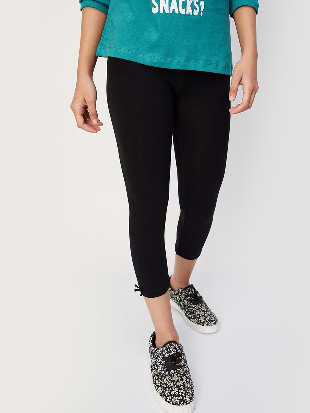 

max Girls Three-Fourth Leggings, Black