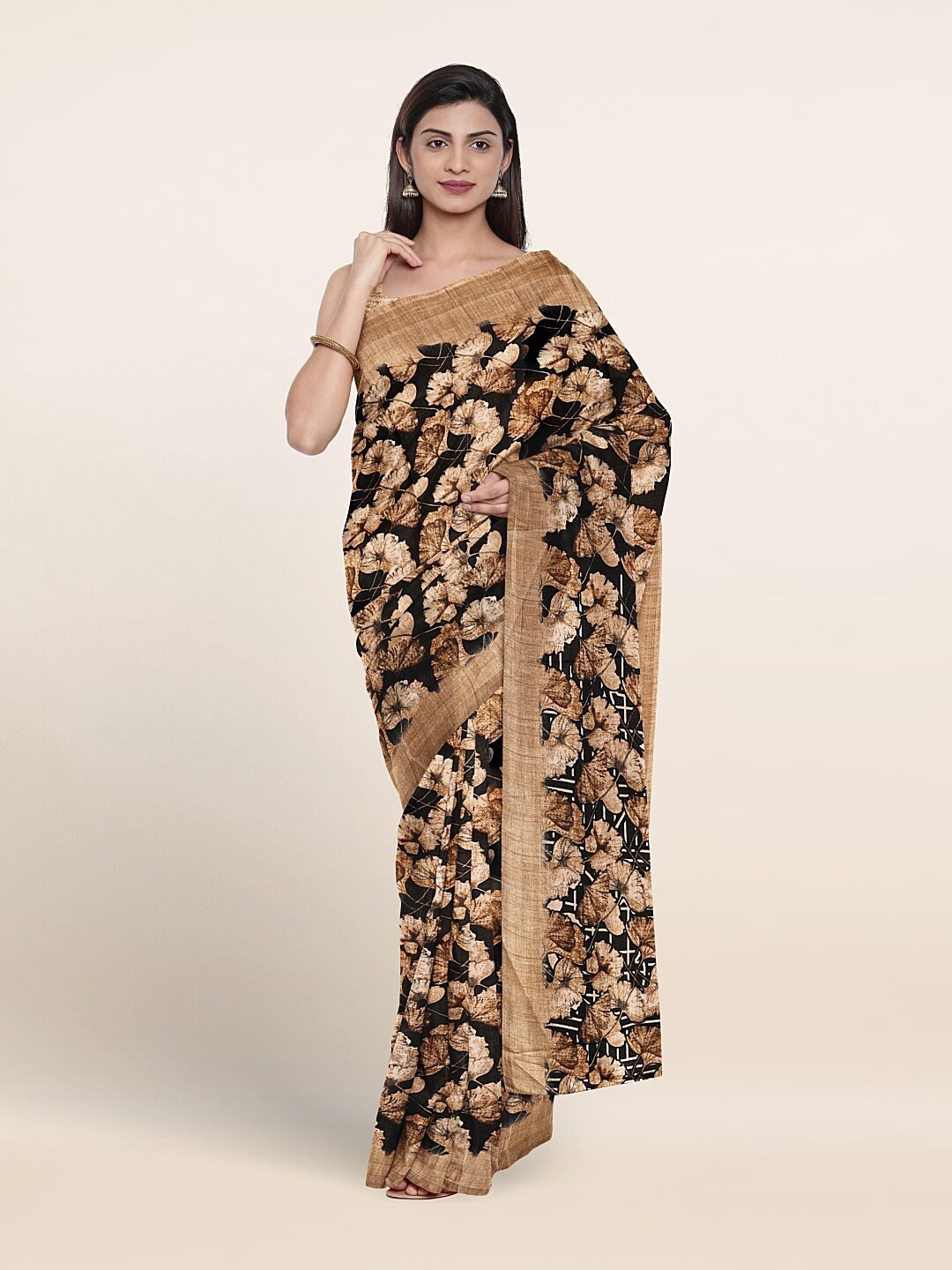 

Pothys Floral Printed Cotton Blend Saree, Black