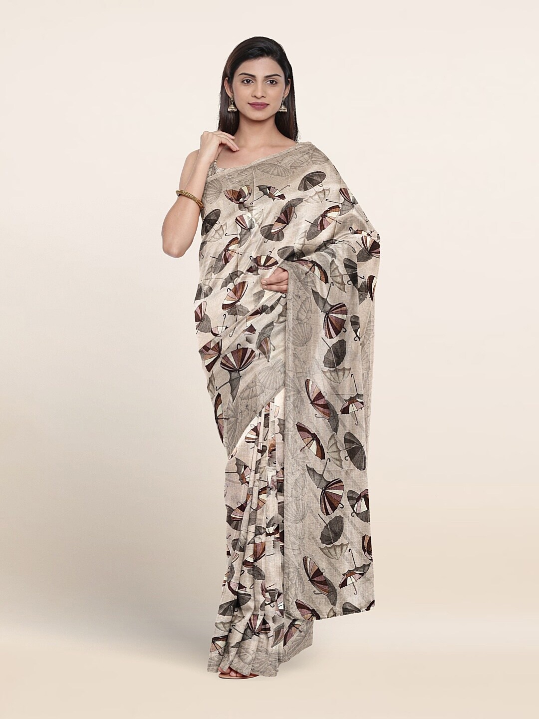 

Pothys Conversational Printed Saree, Grey