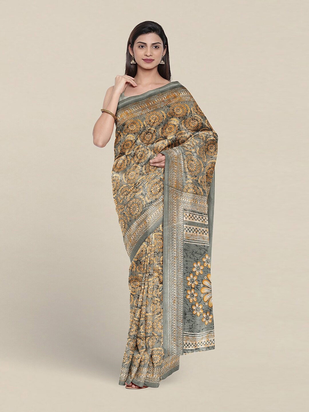 

Pothys Floral Printed Saree, Grey