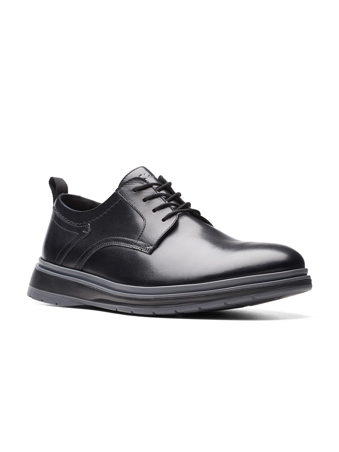 

Clarks Men Leather Formal Derbys, Black