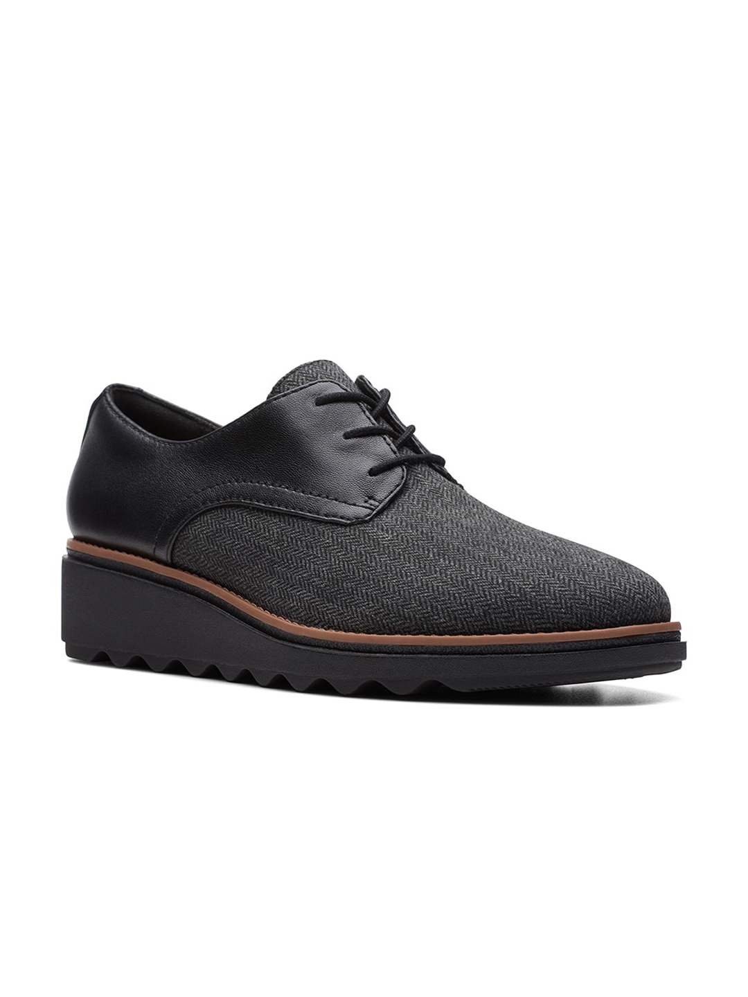 

Clarks Women Leather Derbys, Black