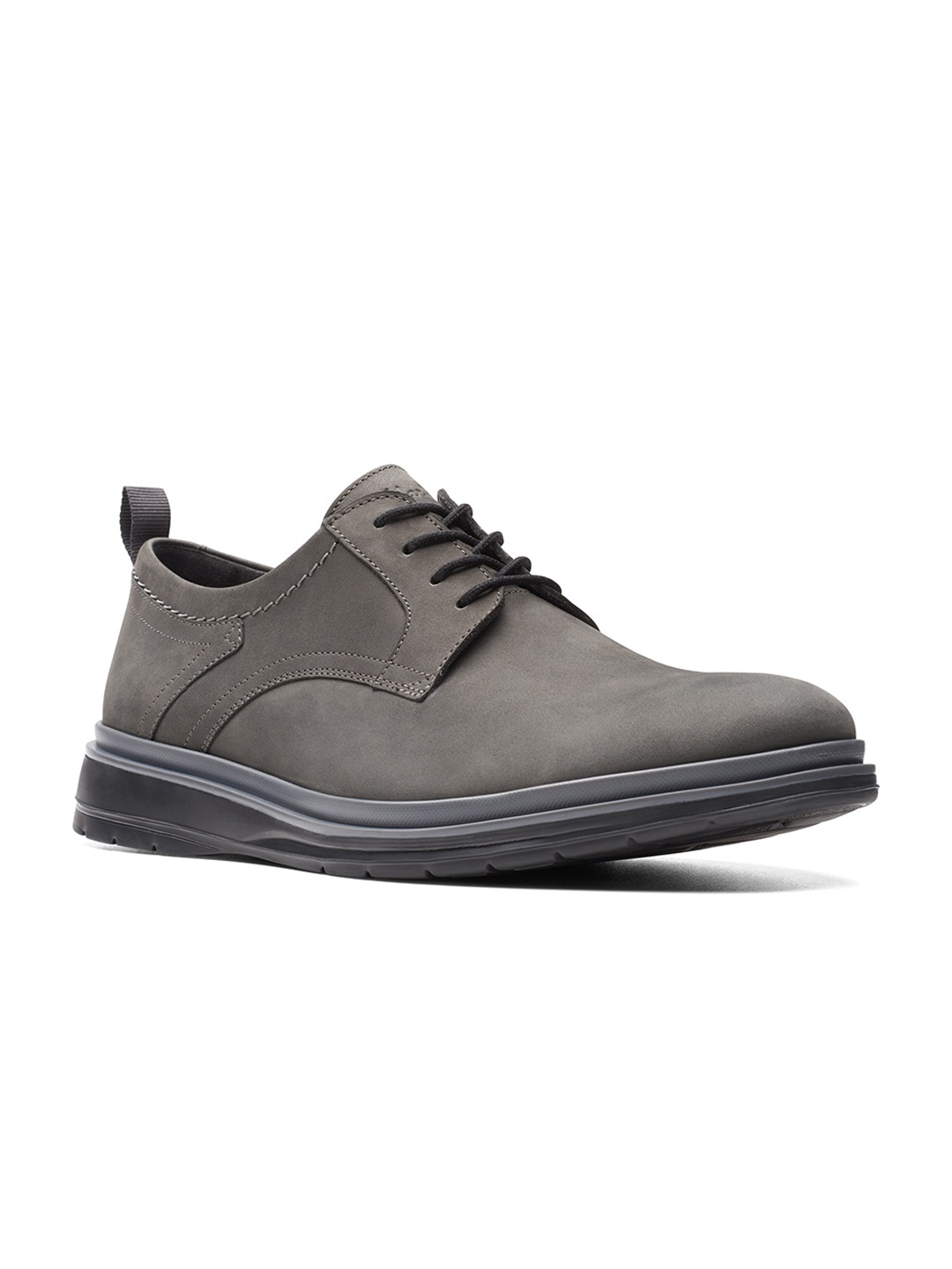 

Clarks Men Nubuck Lace-Up Derbys, Grey