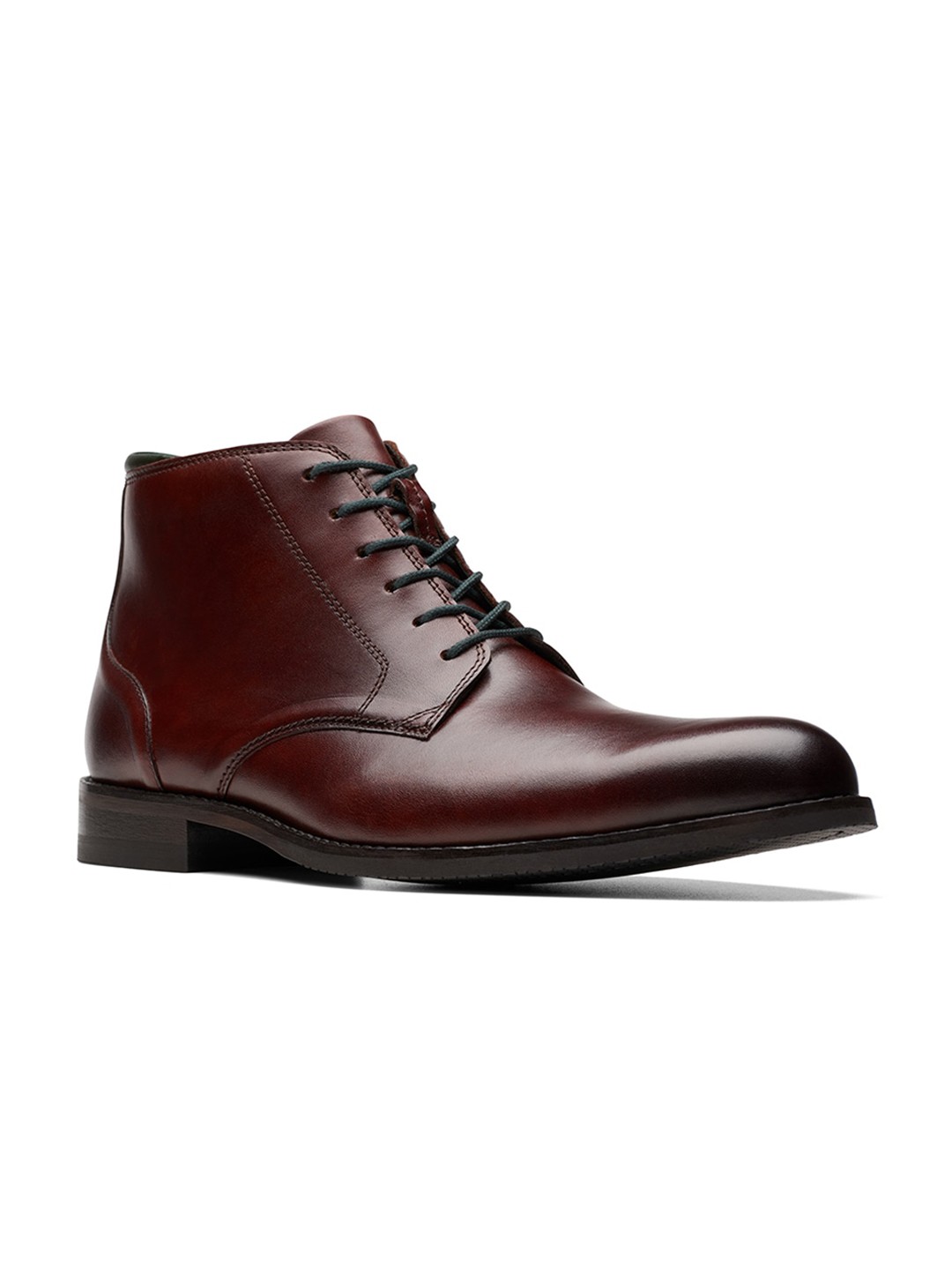

Clarks Men Mid Top Leather Regular Boots, Tan