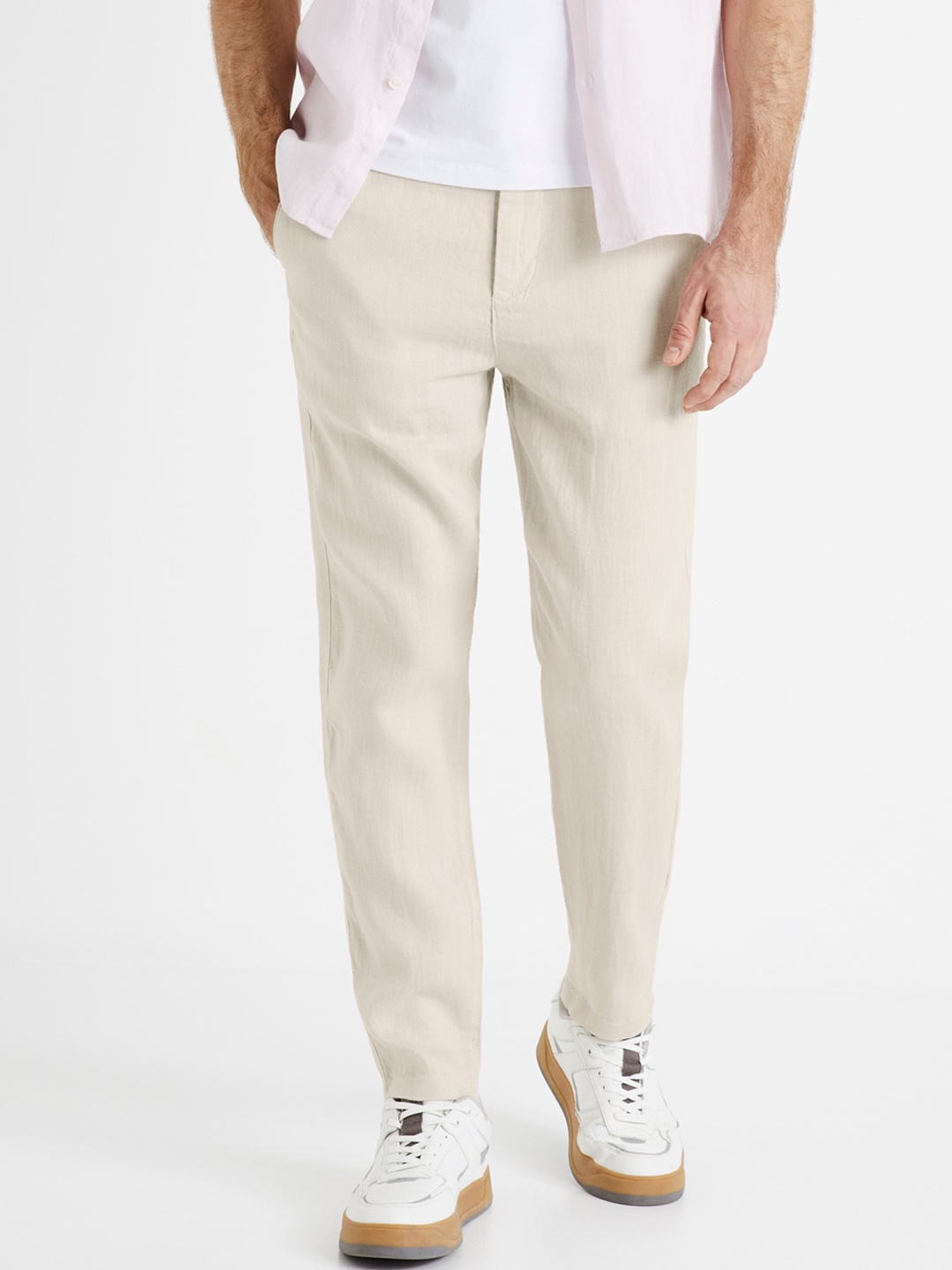 

Celio Men Regular Fit Mid-Rise Trousers, Beige
