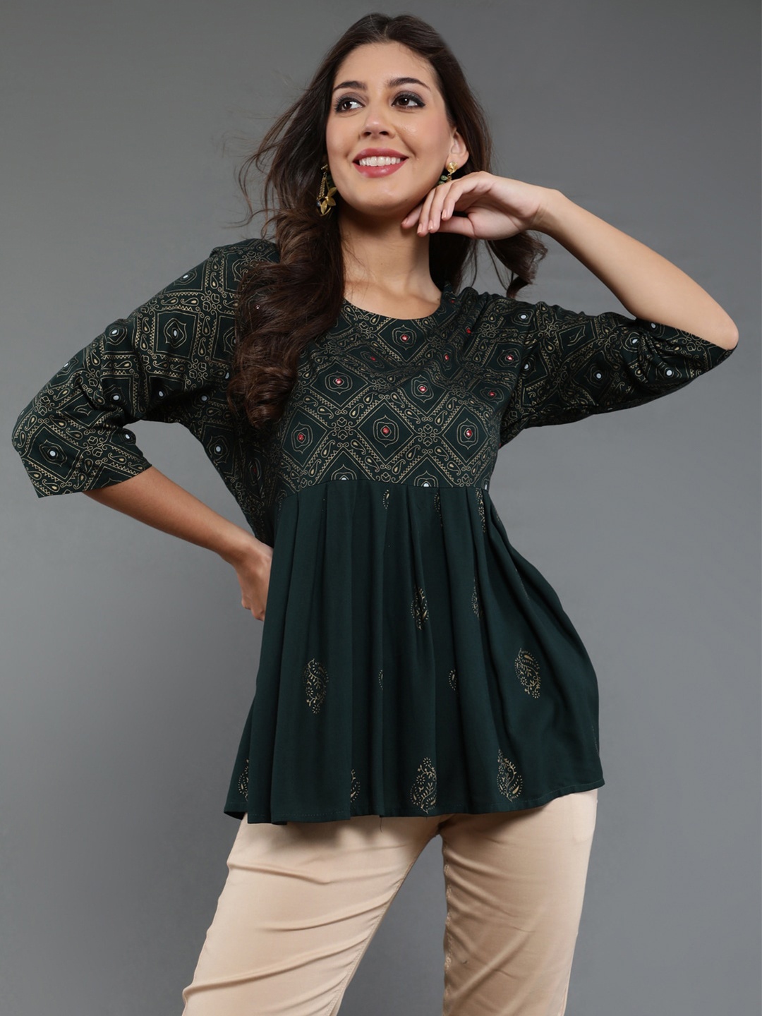

antaran Ethnic Motifs Printed Pleated Detail Empire Top, Green