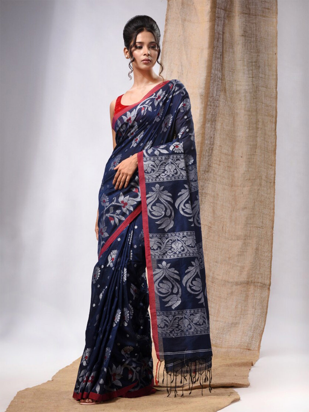 

Charukriti Ethnic Motifs Woven Design Zari Pure Cotton Saree, Navy blue