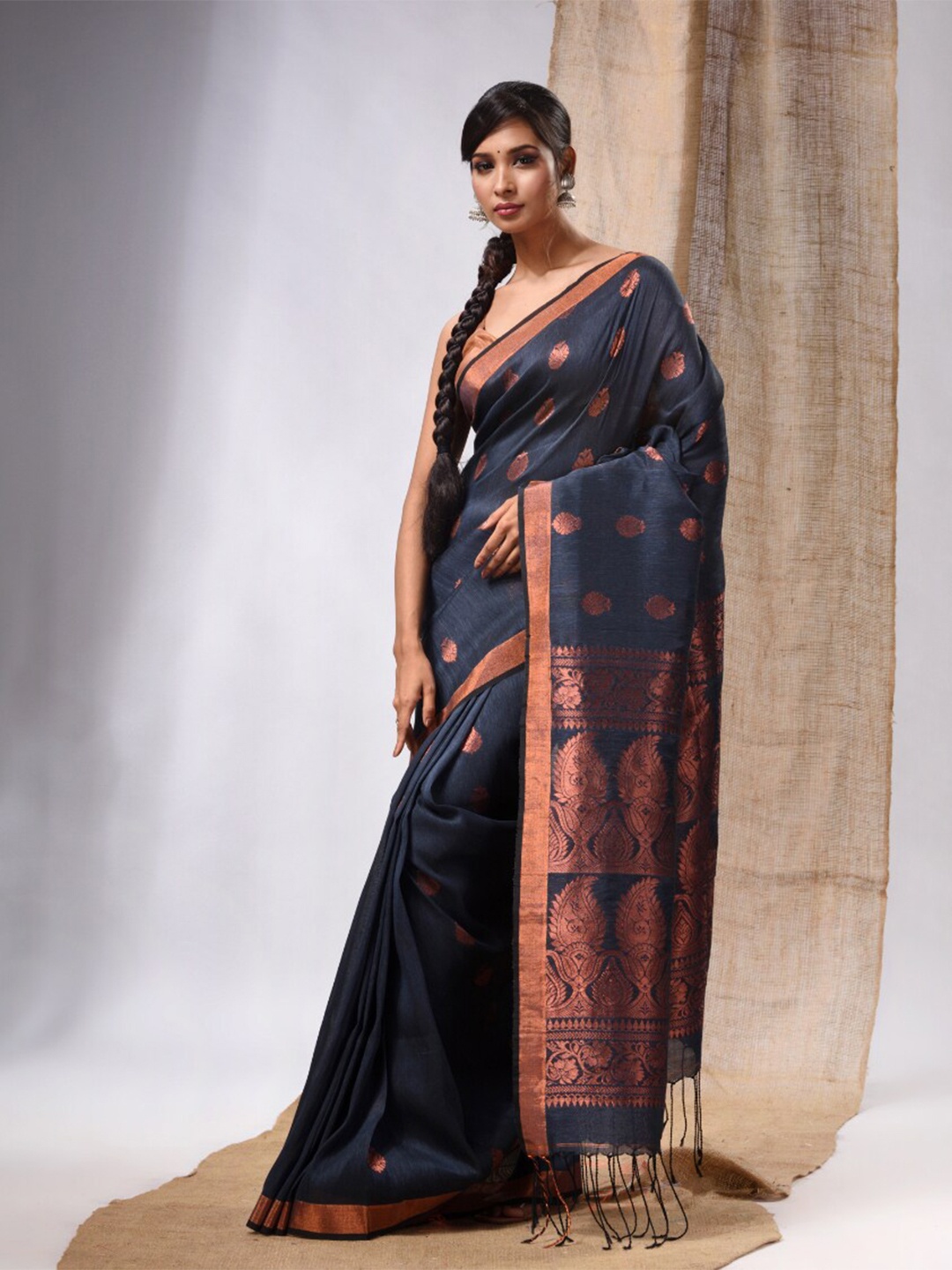 

Charukriti Ethnic Motifs Woven Design Zari Saree, Grey