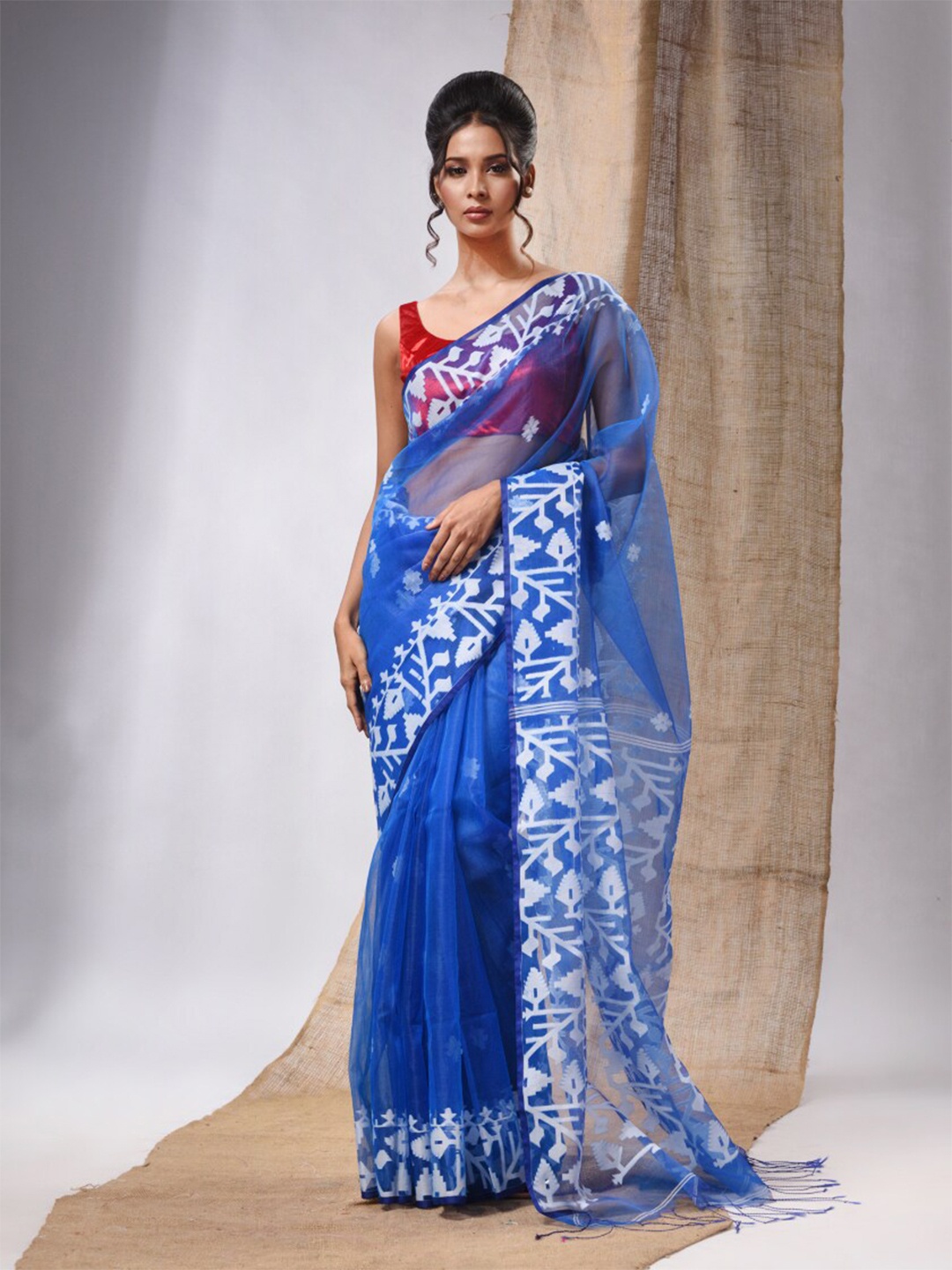 

Charukriti Ethnic Motifs Woven Design Pure Silk Saree, Blue