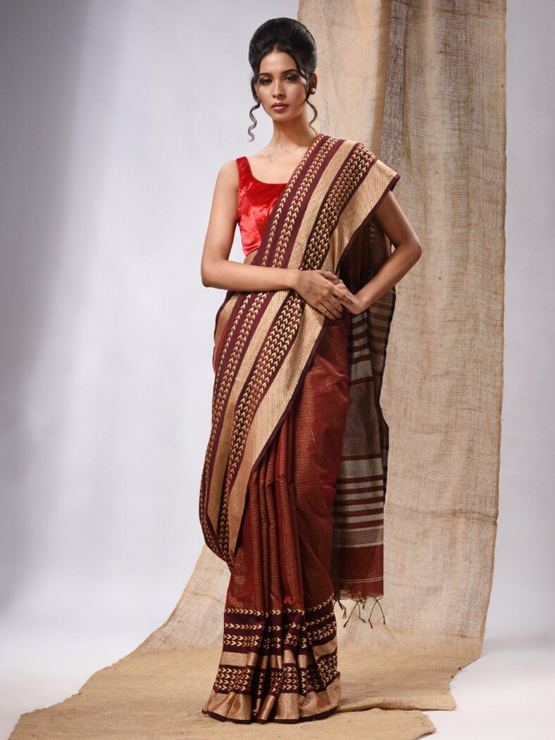 

Charukriti Striped Zari Silk Cotton Saree, Maroon