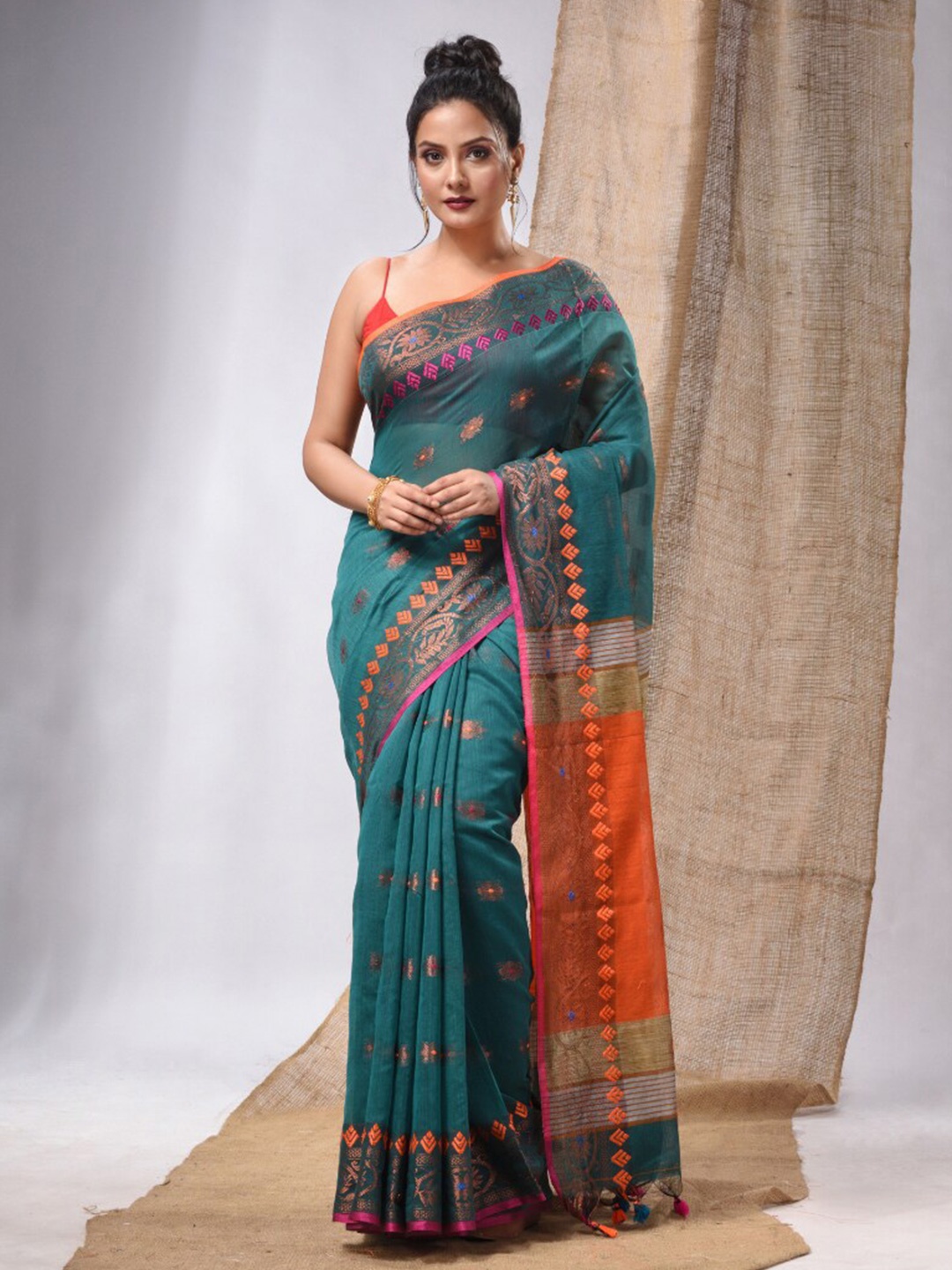 

Charukriti Ethnic Motifs Woven Design Zari Silk Cotton Saree, Teal