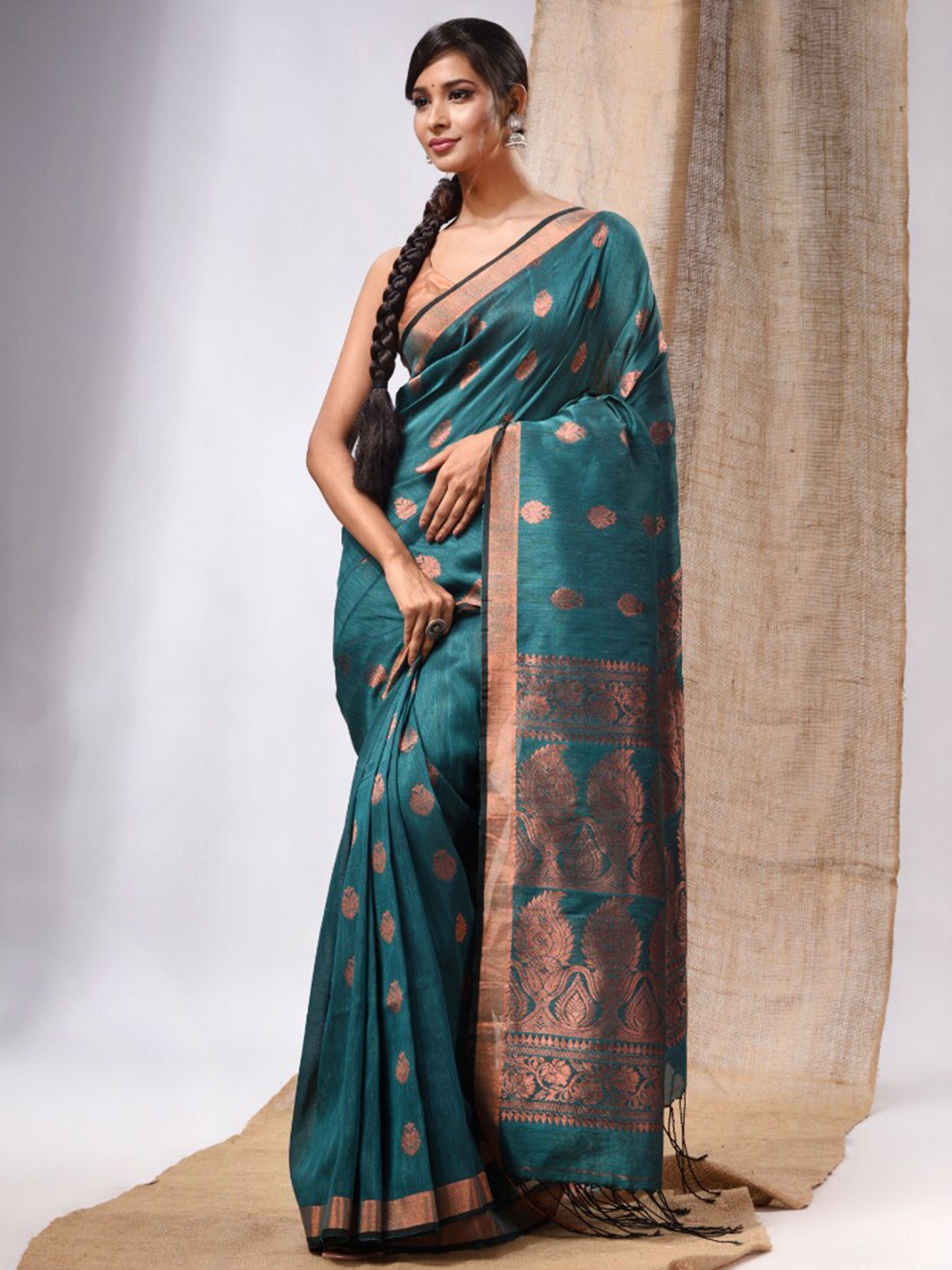

Charukriti Woven Design Zari Pure Linen Saree, Teal