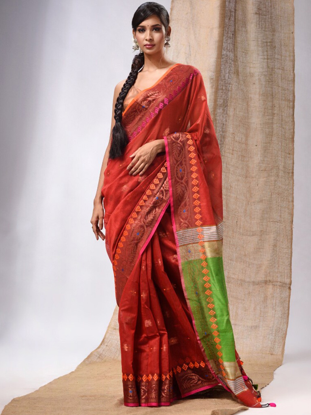 

Charukriti Woven Design Zari Silk Cotton Saree, Red