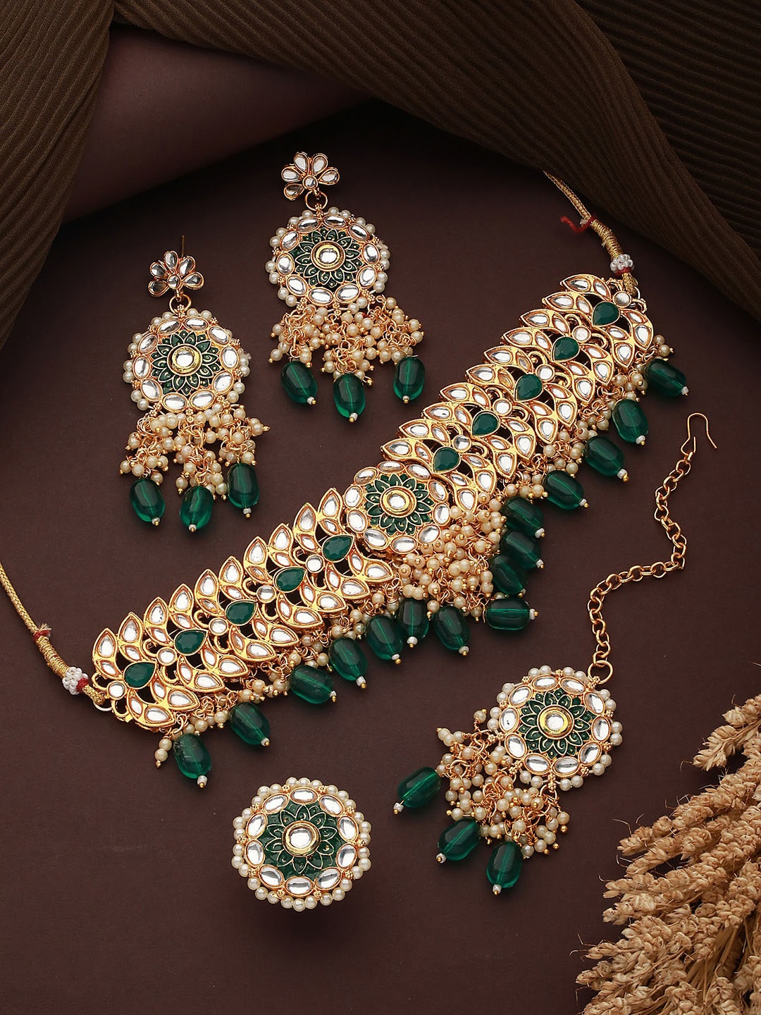 

Jazz and Sizzle Gold-Plated Kundan Studded & Beaded Jewellery Set