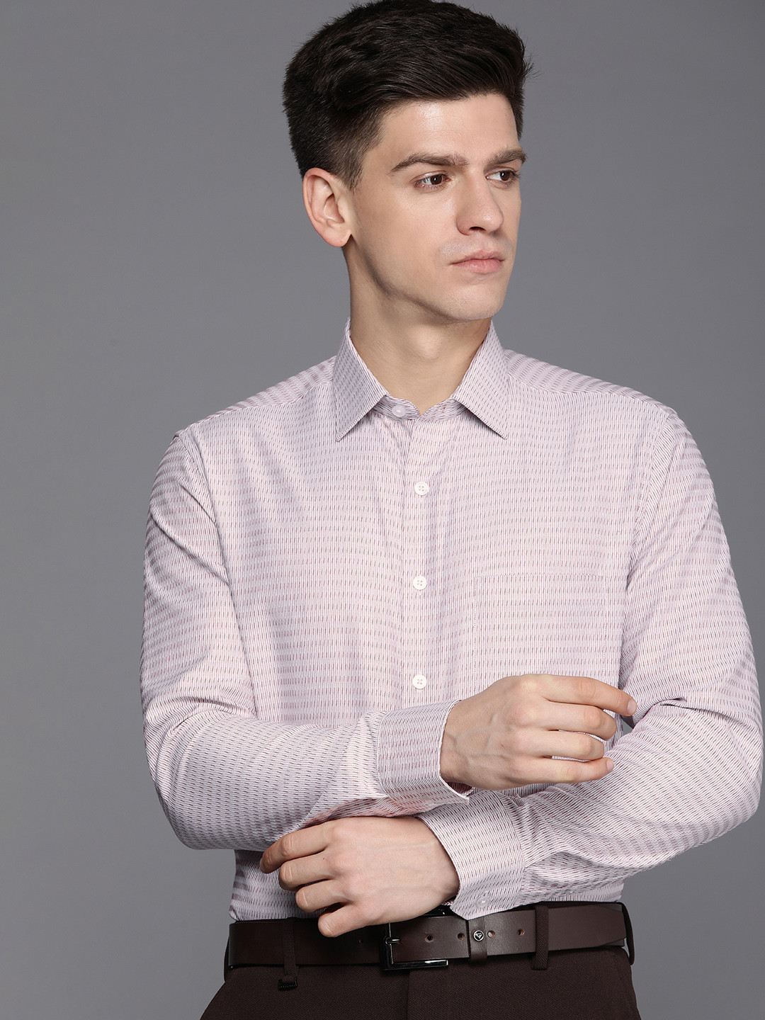 

Louis Philippe Slim Fit Textured Pure Cotton Formal Shirt, Magenta