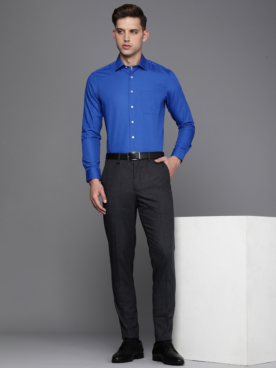 

Louis Philippe Pure Cotton Solid Slim Fit Formal Shirt, Blue