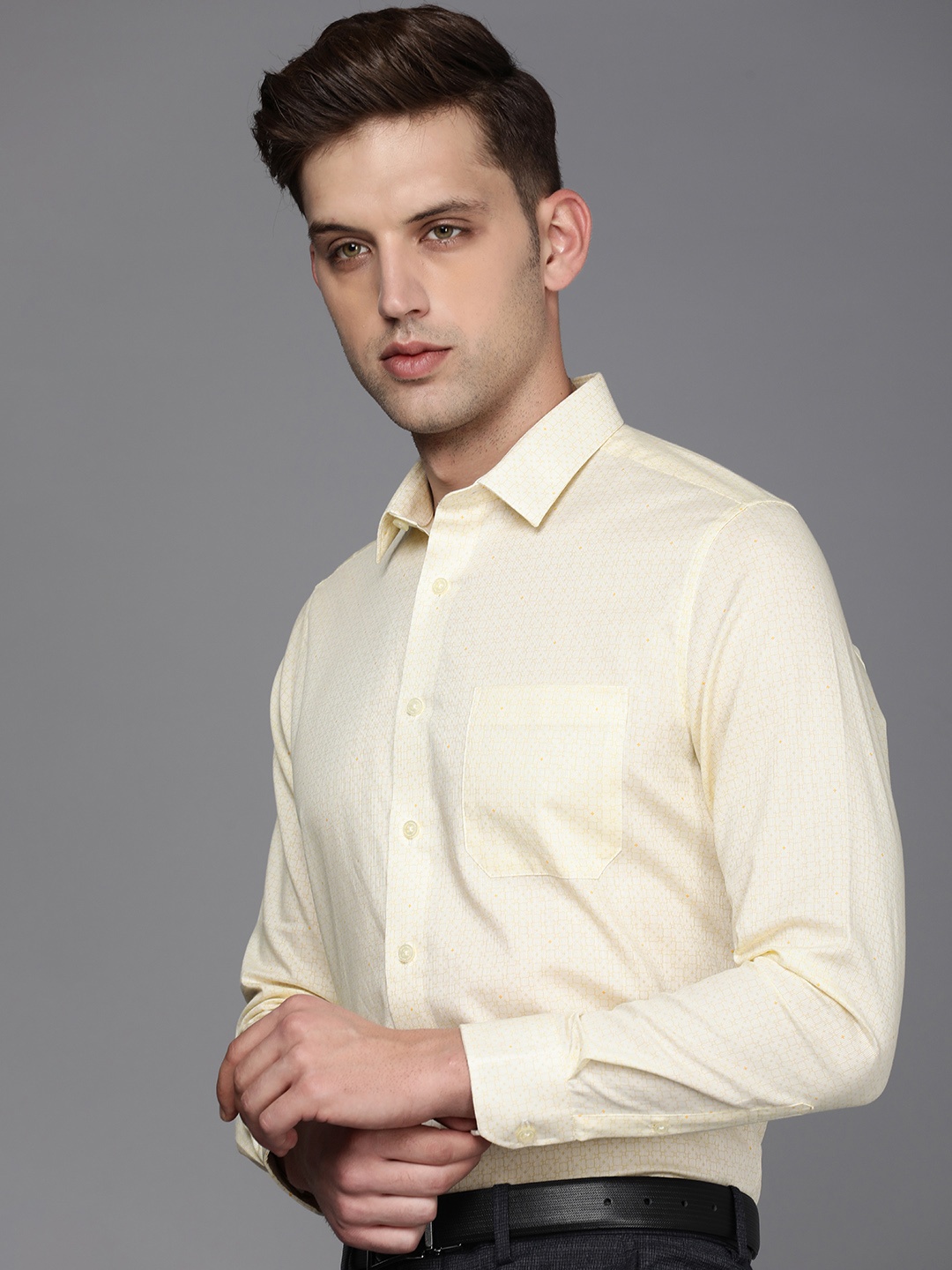 

Louis Philippe Pure Cotton Slim Fit Floral Printed Formal Shirt, Cream