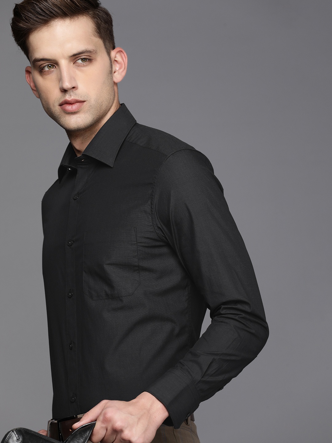 

Louis Philippe Pure Cotton Solid Classic Fit Formal Shirt, Black