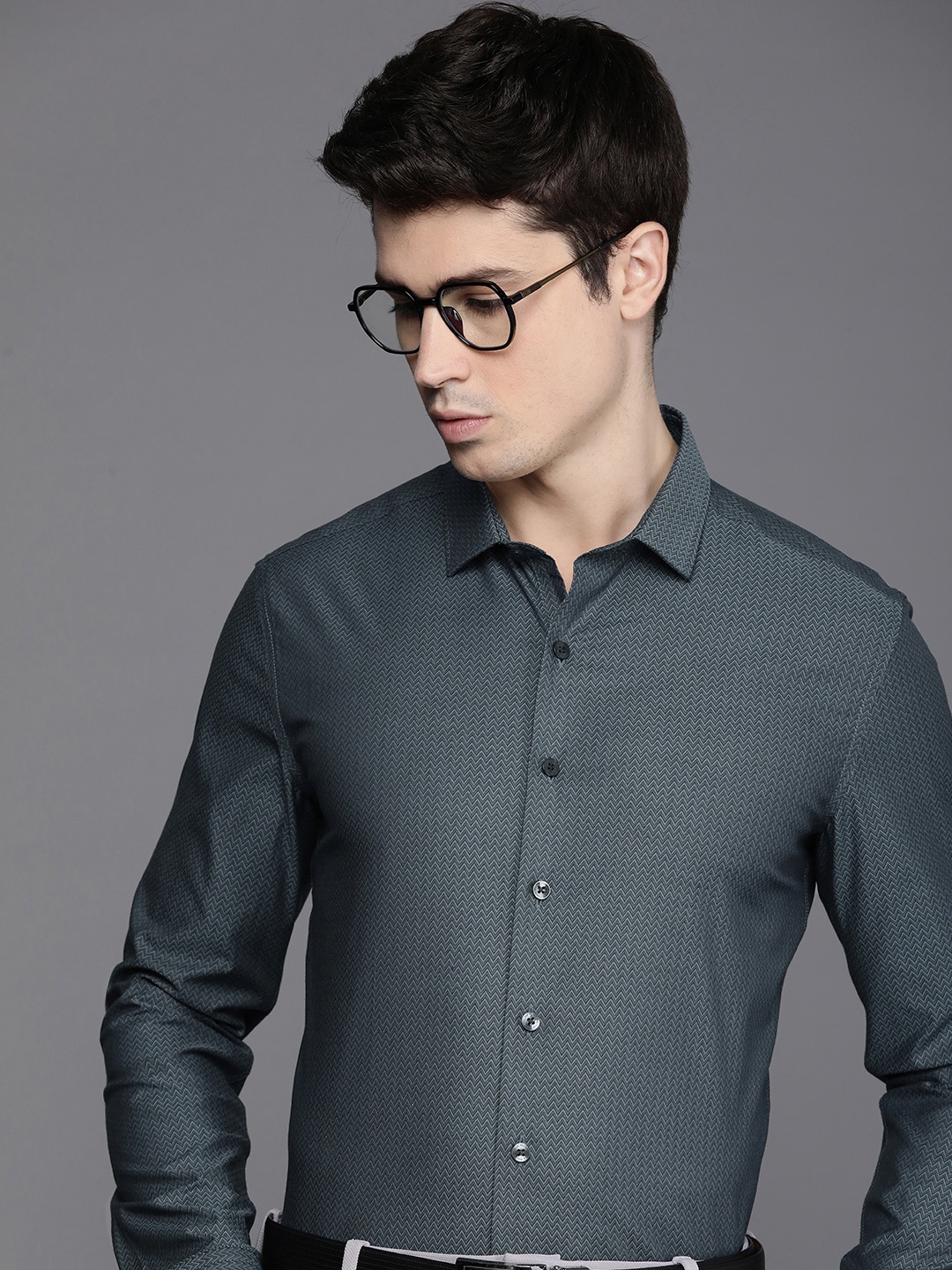 

Louis Philippe Men Super Slim Fit Chevron Printed Formal Shirt, Teal