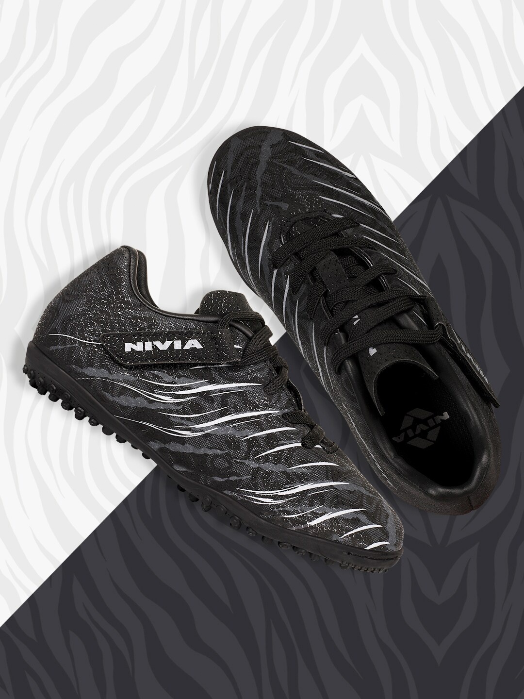 

NIVIA Kids CARBONITE 6.0 TURF Football Shoes, Black