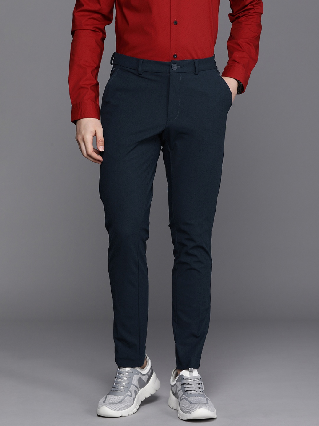 

Louis Philippe Ath.Work Men Comfort Tapered Fit Low-Rise Chinos Trousers, Navy blue