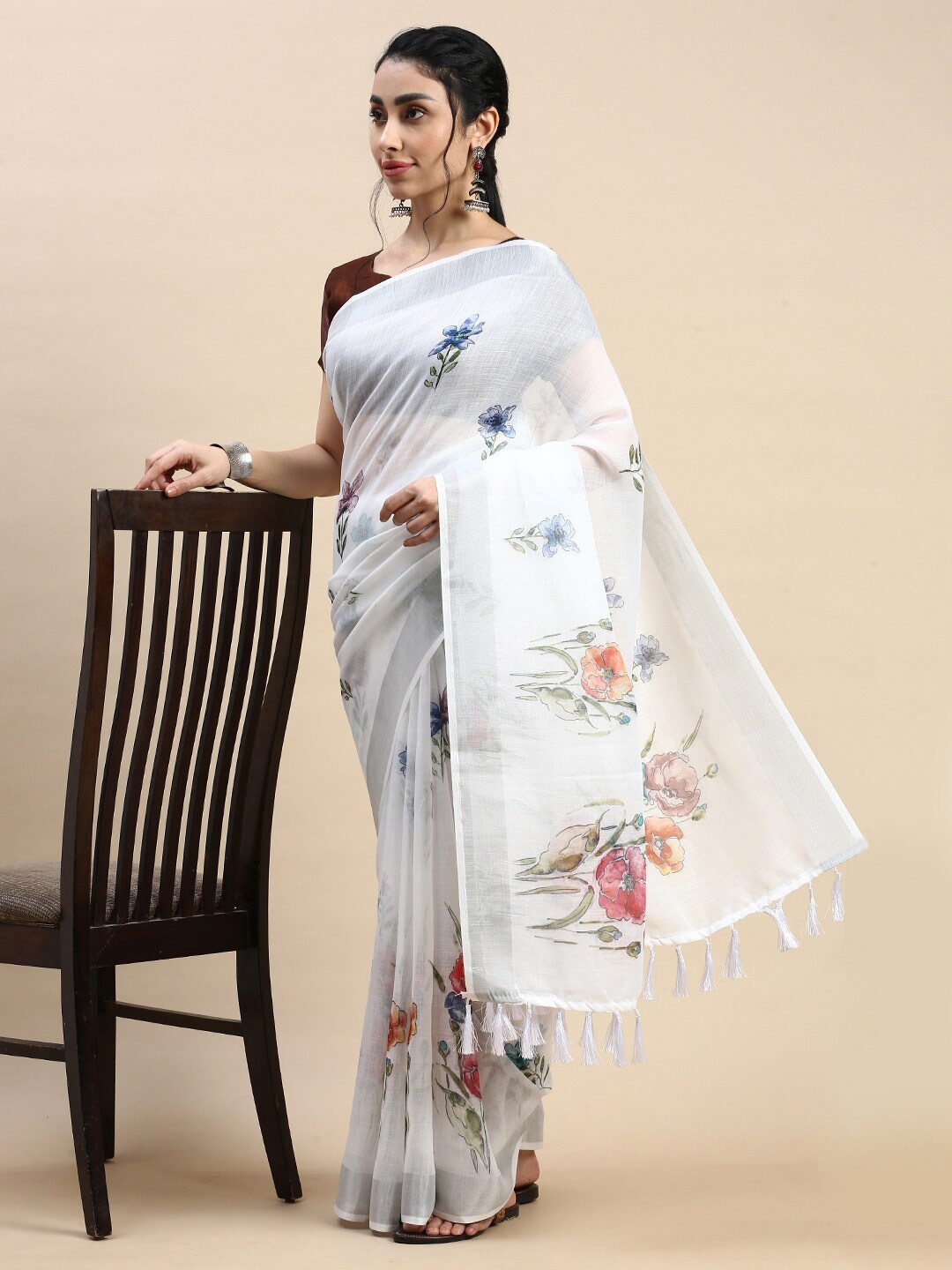 

Rishika Floral Printed Chanderi Saree, White