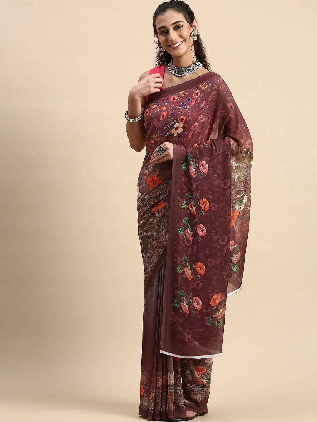 

Rishika Floral Printed Saree, Maroon