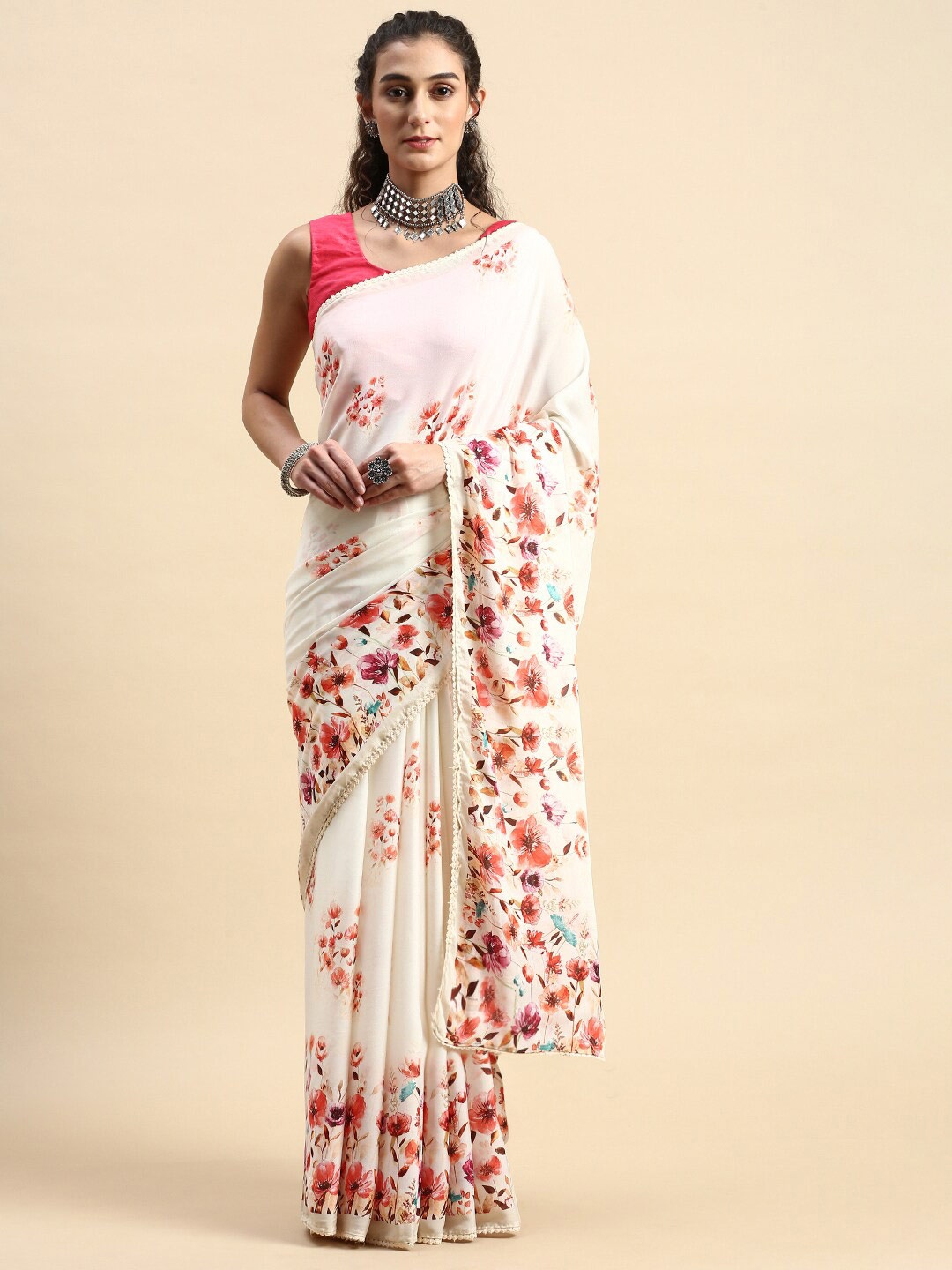 

Rishika Floral Printed Saree, Cream