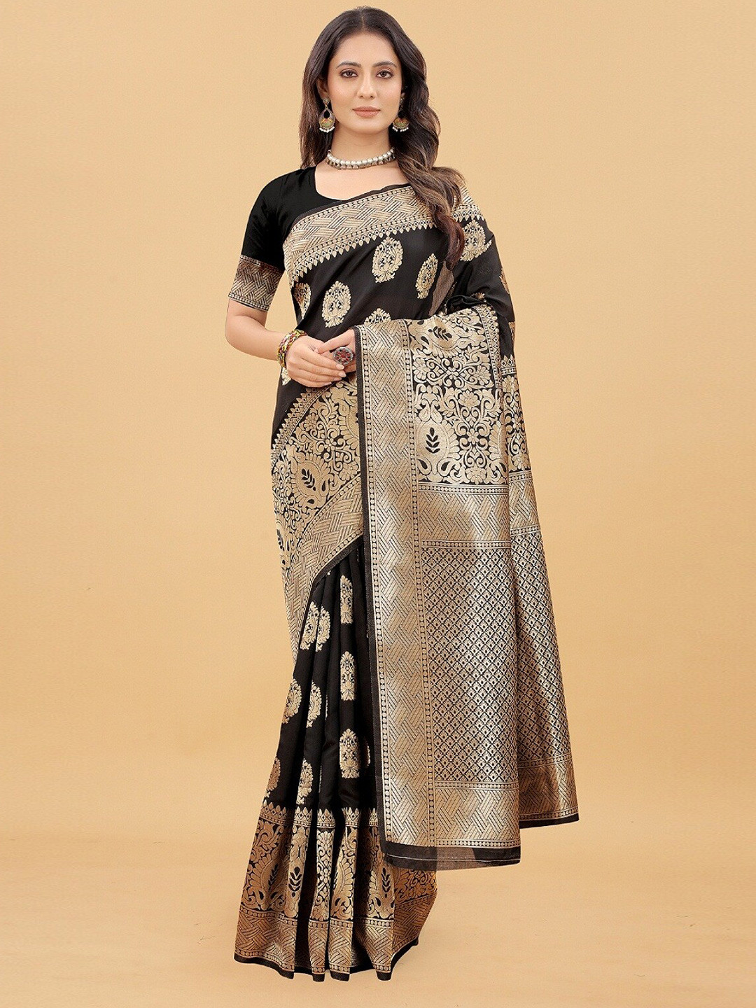 

Hinayat Fashion Ethnic Motifs Zari Kanjeevaram Saree, Black