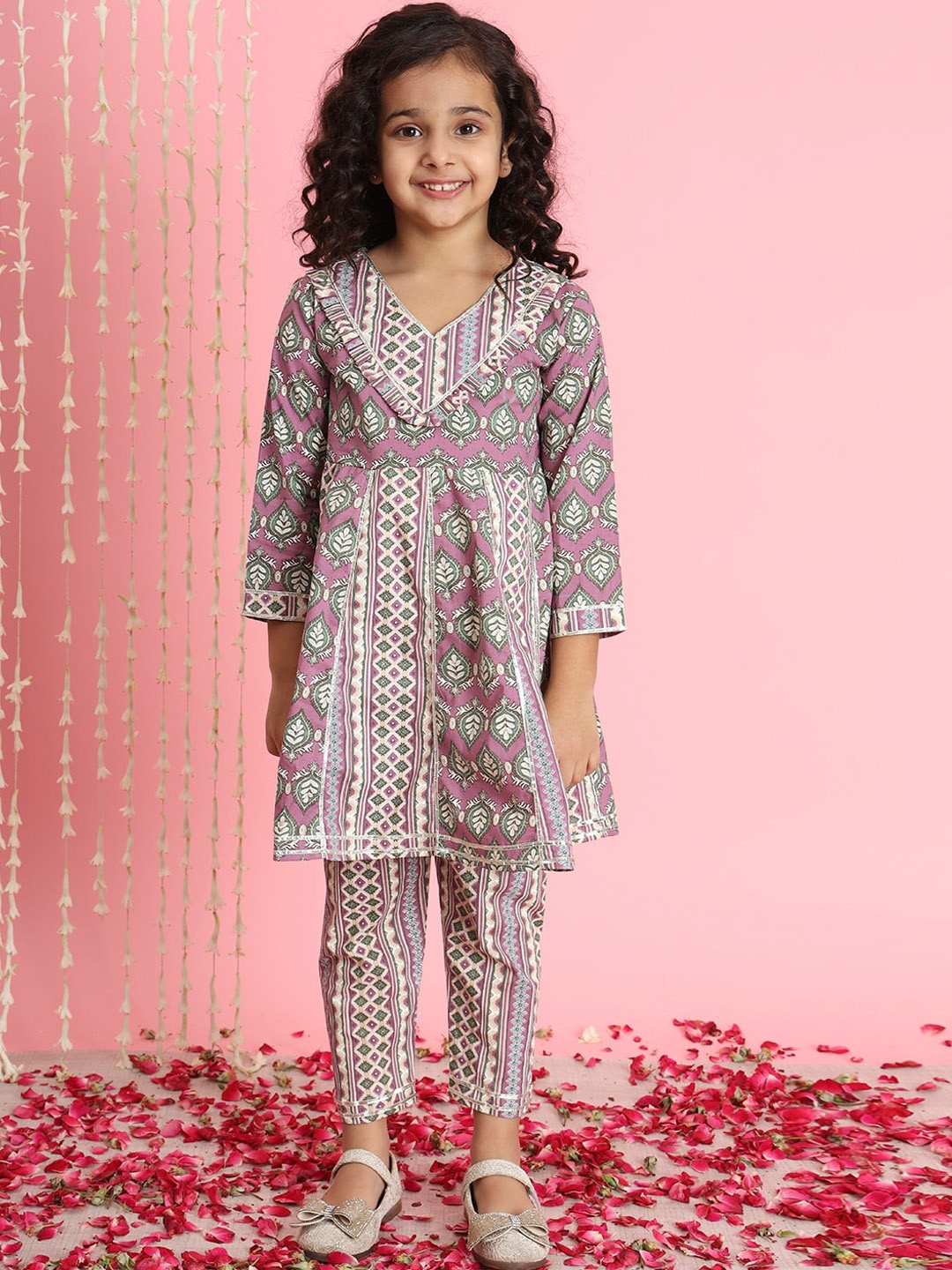 

Readiprint Girls Floral Printed Gotta Patti Pure Cotton Kurta with Trousers, Purple