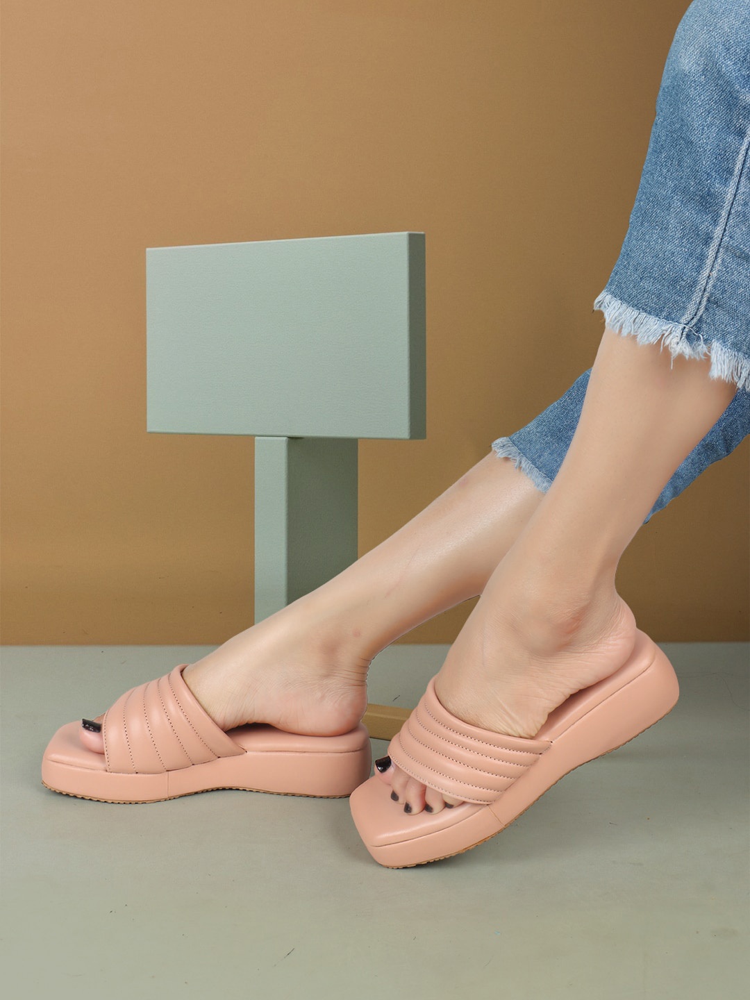 

ICONICS Open Toe Flatform Heels, Tan