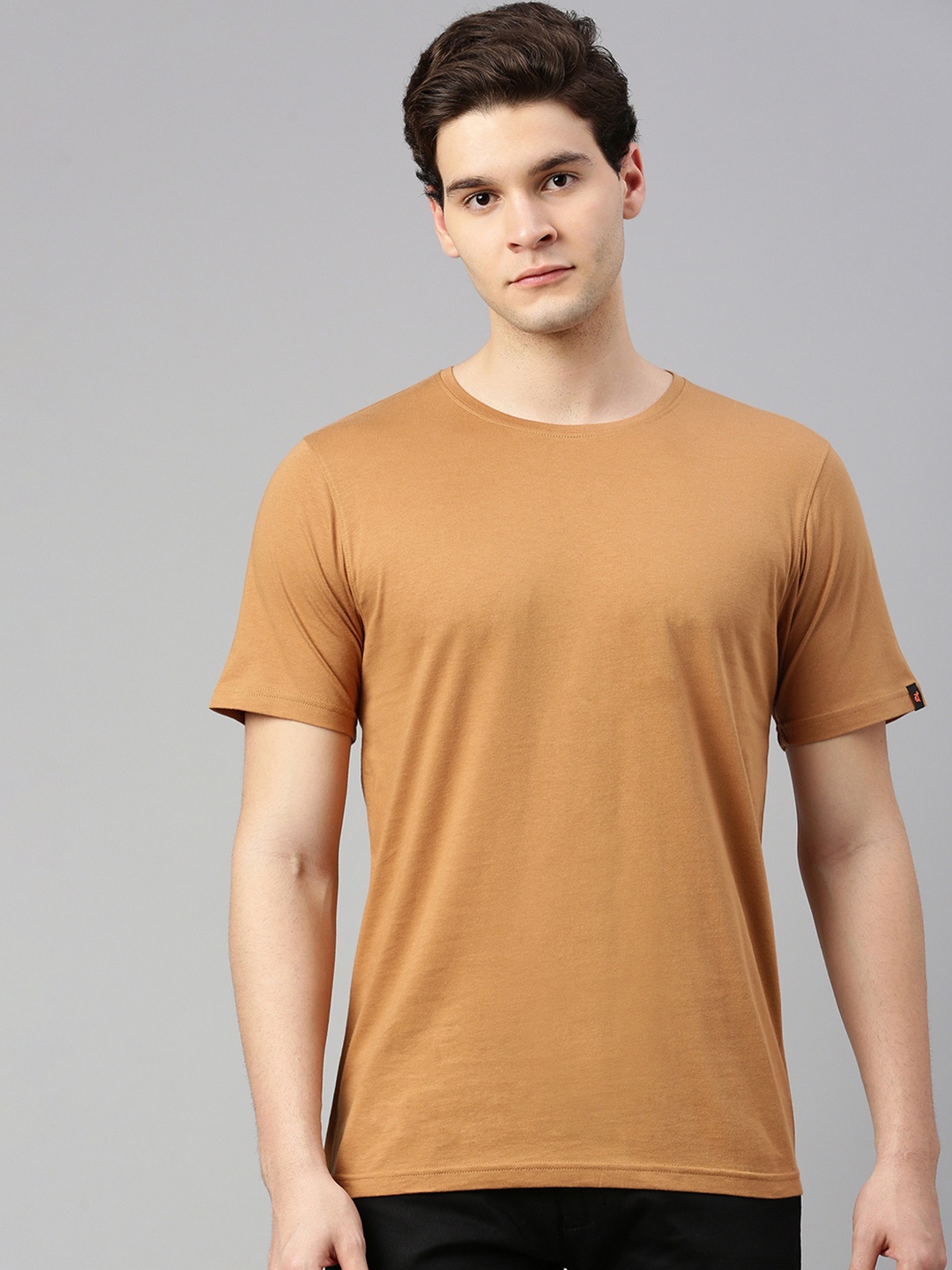 

Bareblow Round Nack Cotton Half Sleeve T-Shirt, Brown