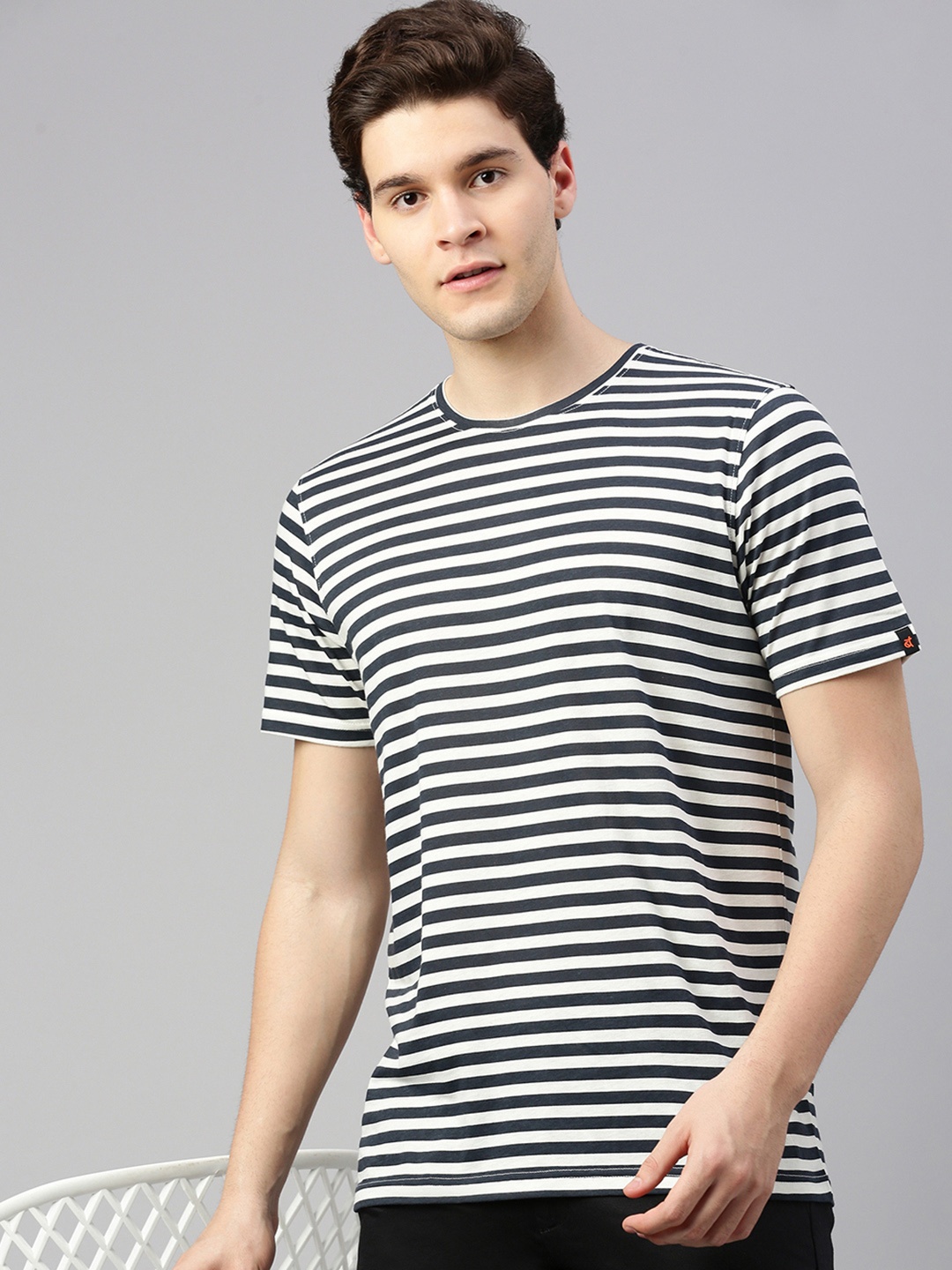 

Bareblow Horizontal Striped Half Sleeves T-shirt, White