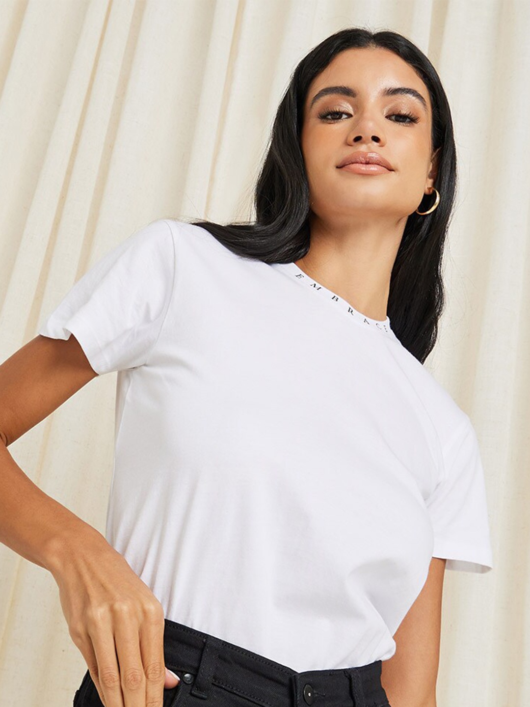 

Styli Round Neck Short Sleeves T-shirt, White
