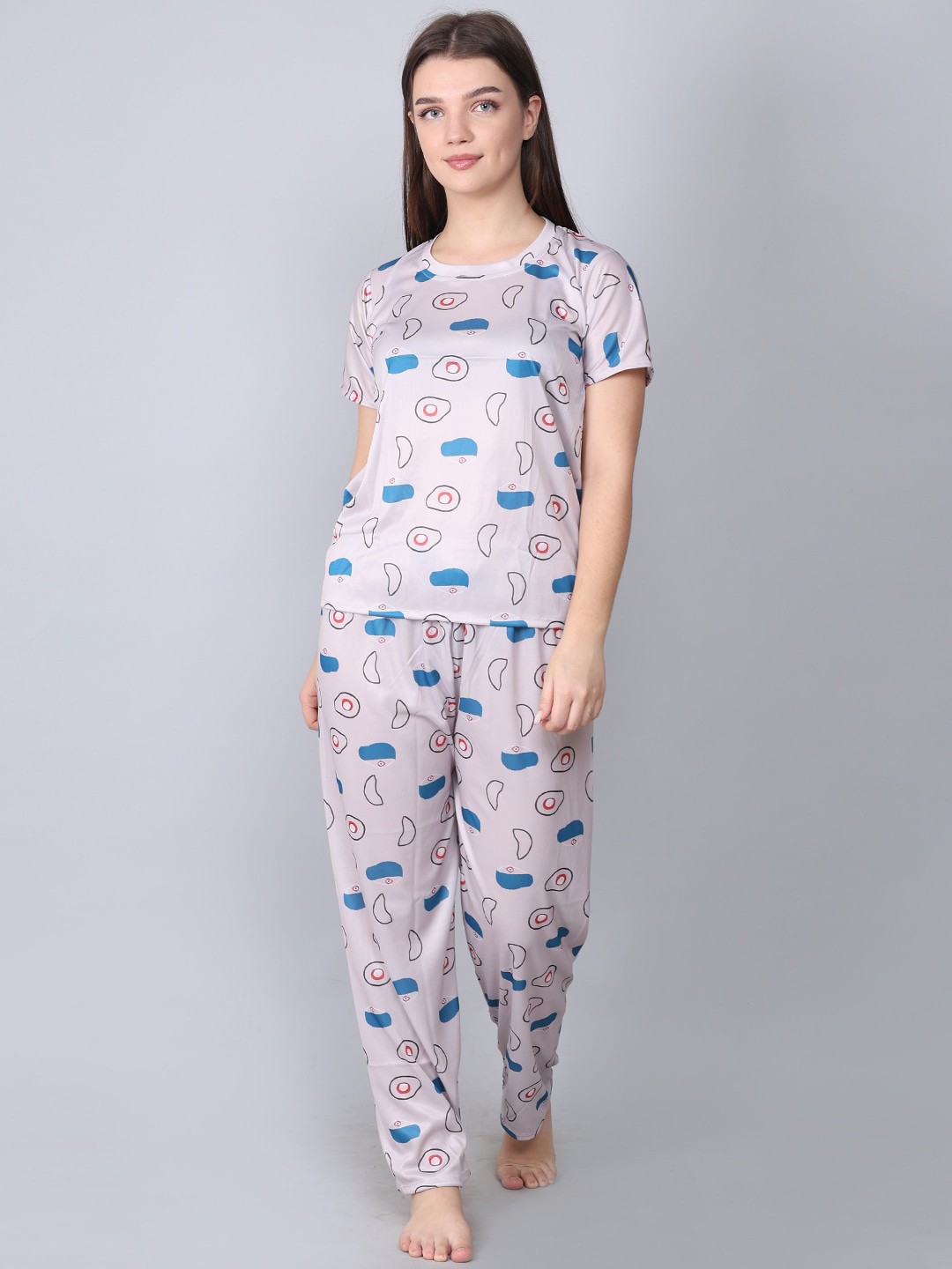 

XPIOX Conversational Printed T-Shirt With Pyjamas, Cream