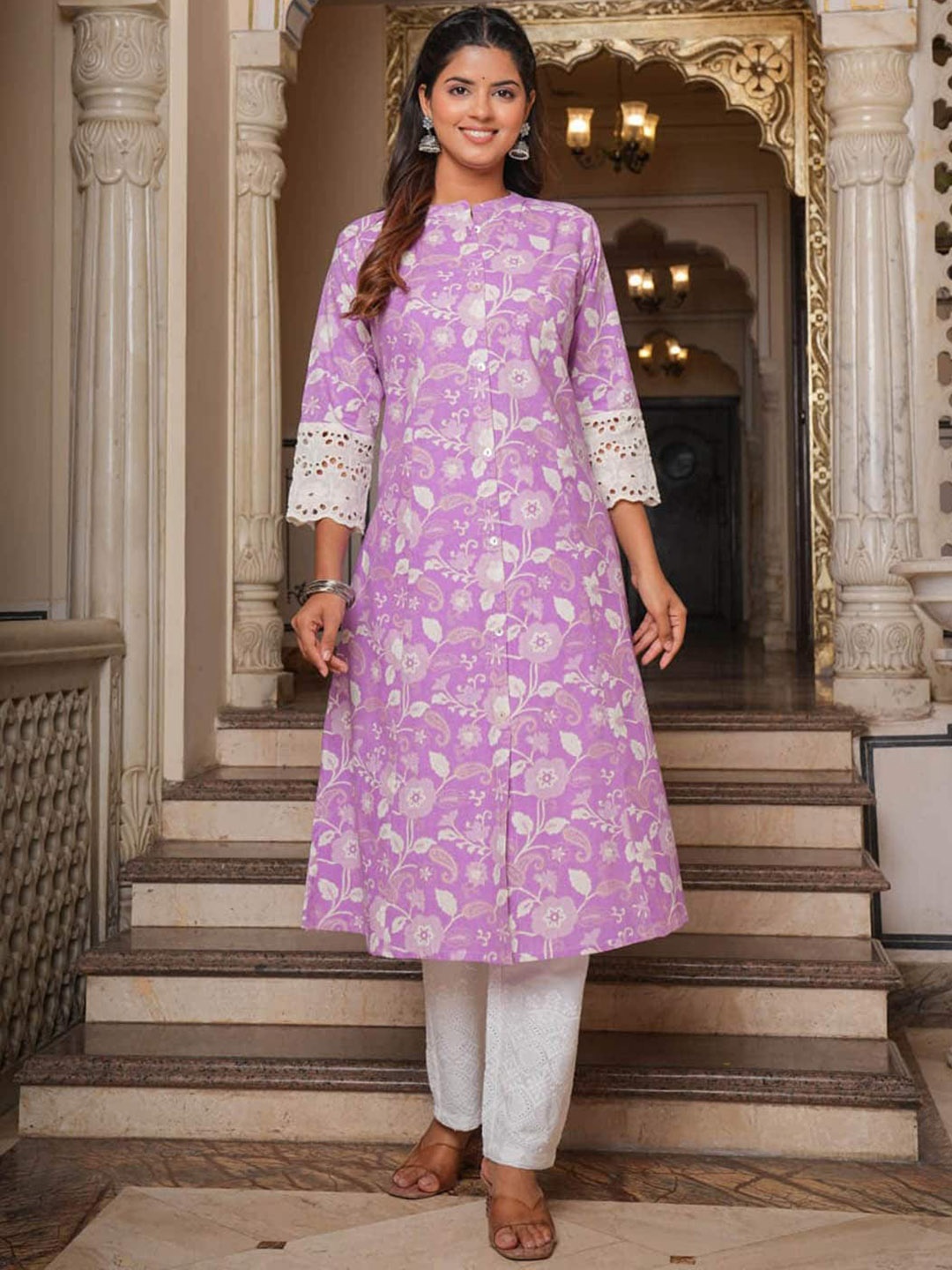 

Meena Bazaar Floral Printed Mandarin Collar Cottton Kurta, Purple